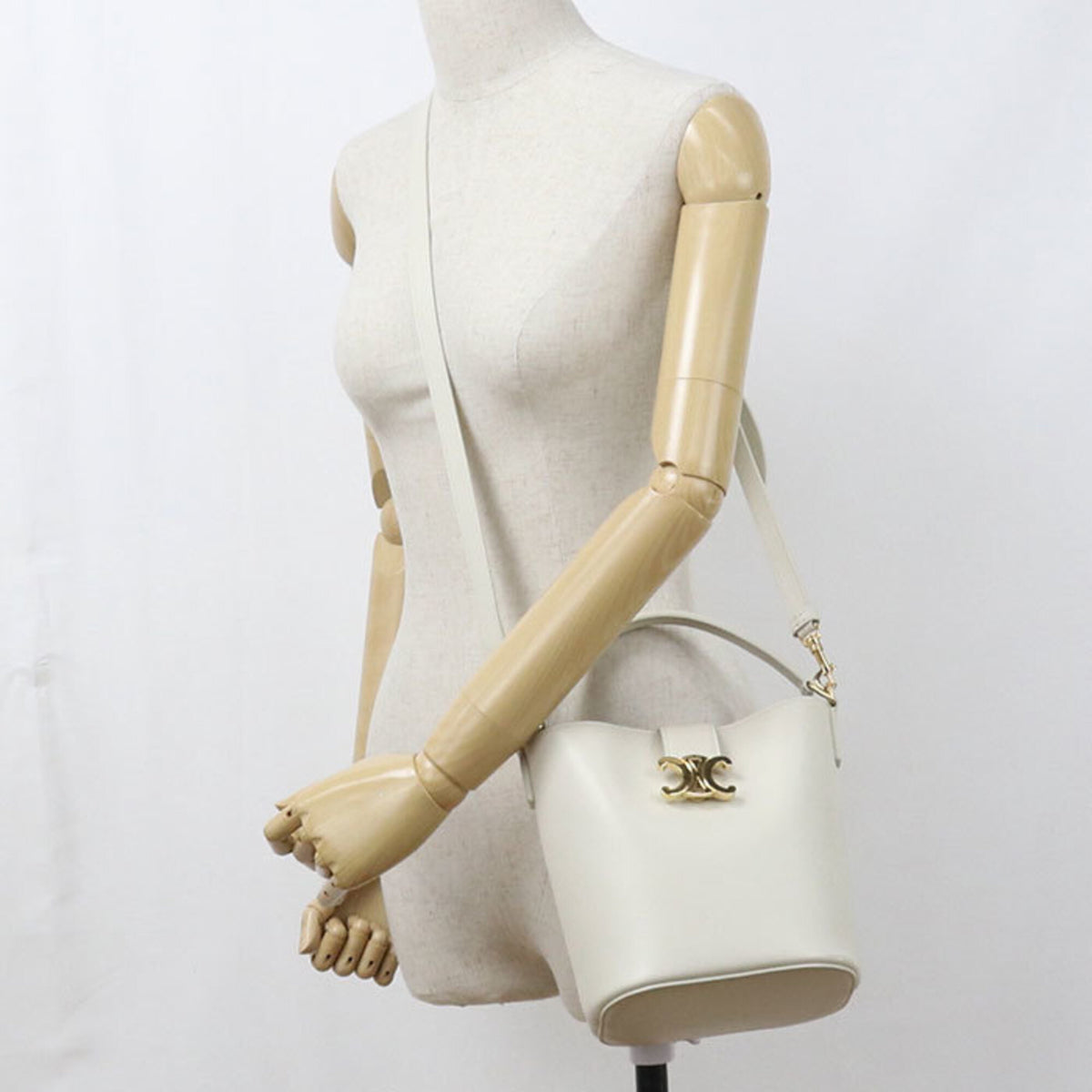 Celine White Leather Handbag (Pre-Owned)