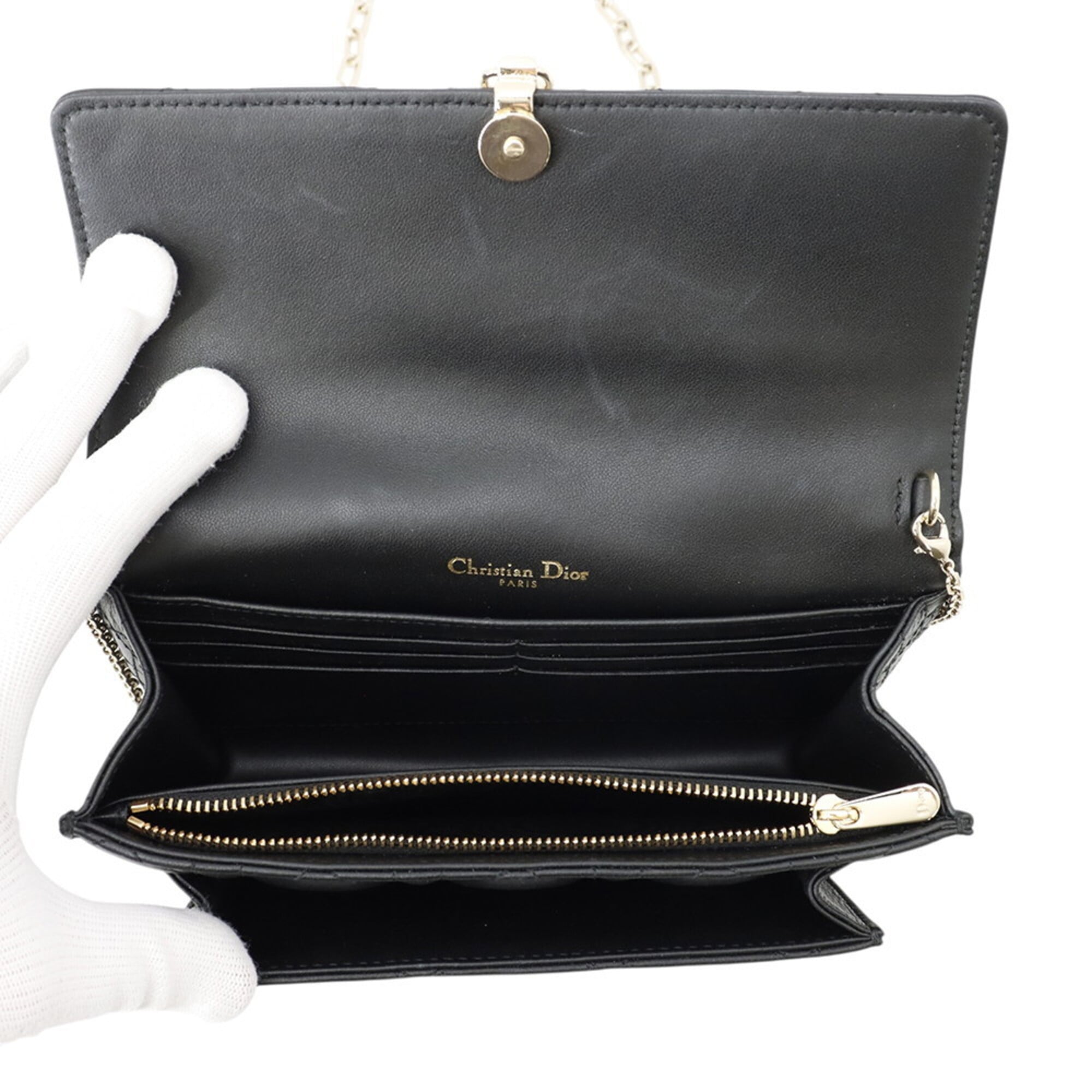 Christian Dior Black Leather Shoulder Bag (Pre-Owned)