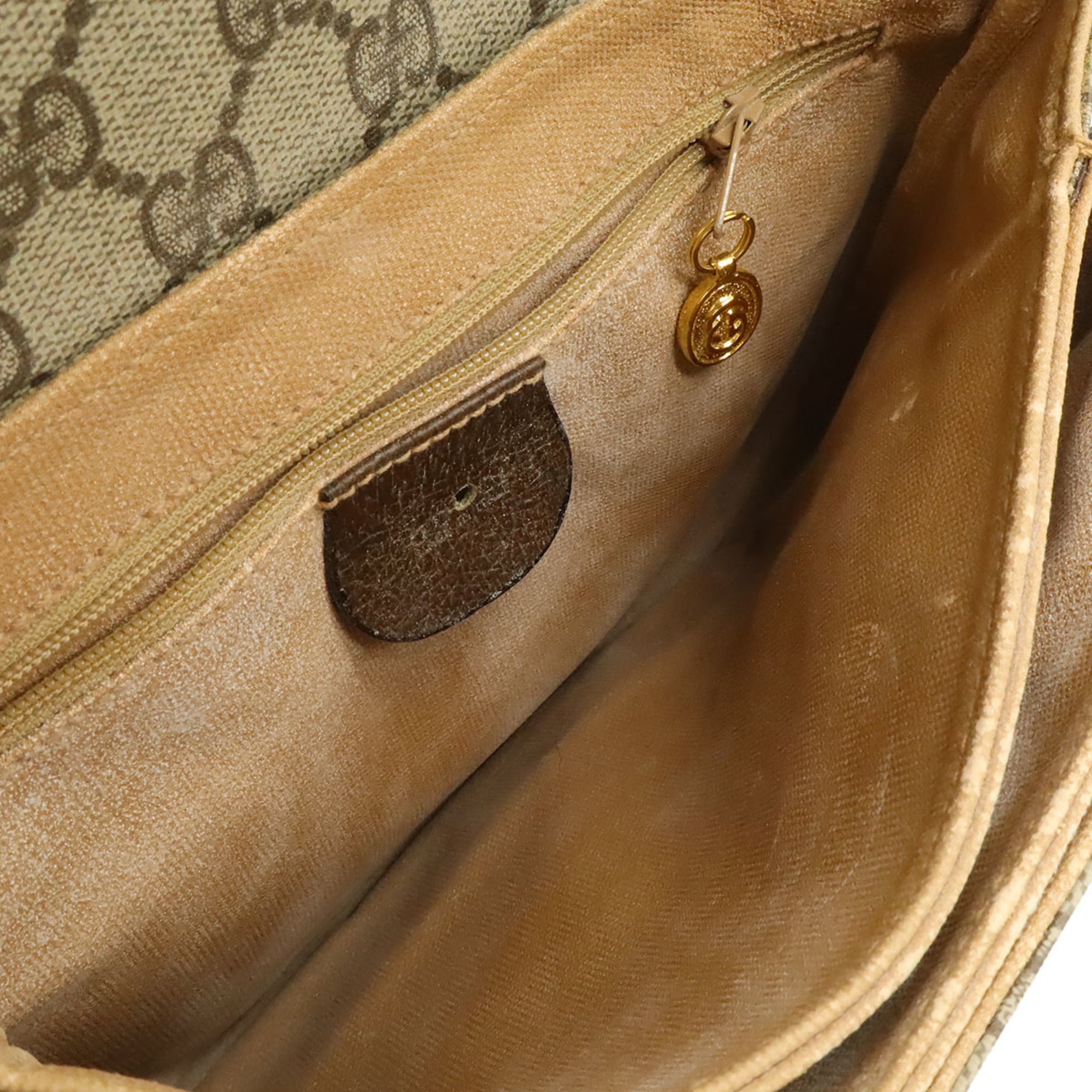 Gucci Beige Brown Green Red Color White Gg Plus Pochette Shoulder Bag (Pre-Owned)