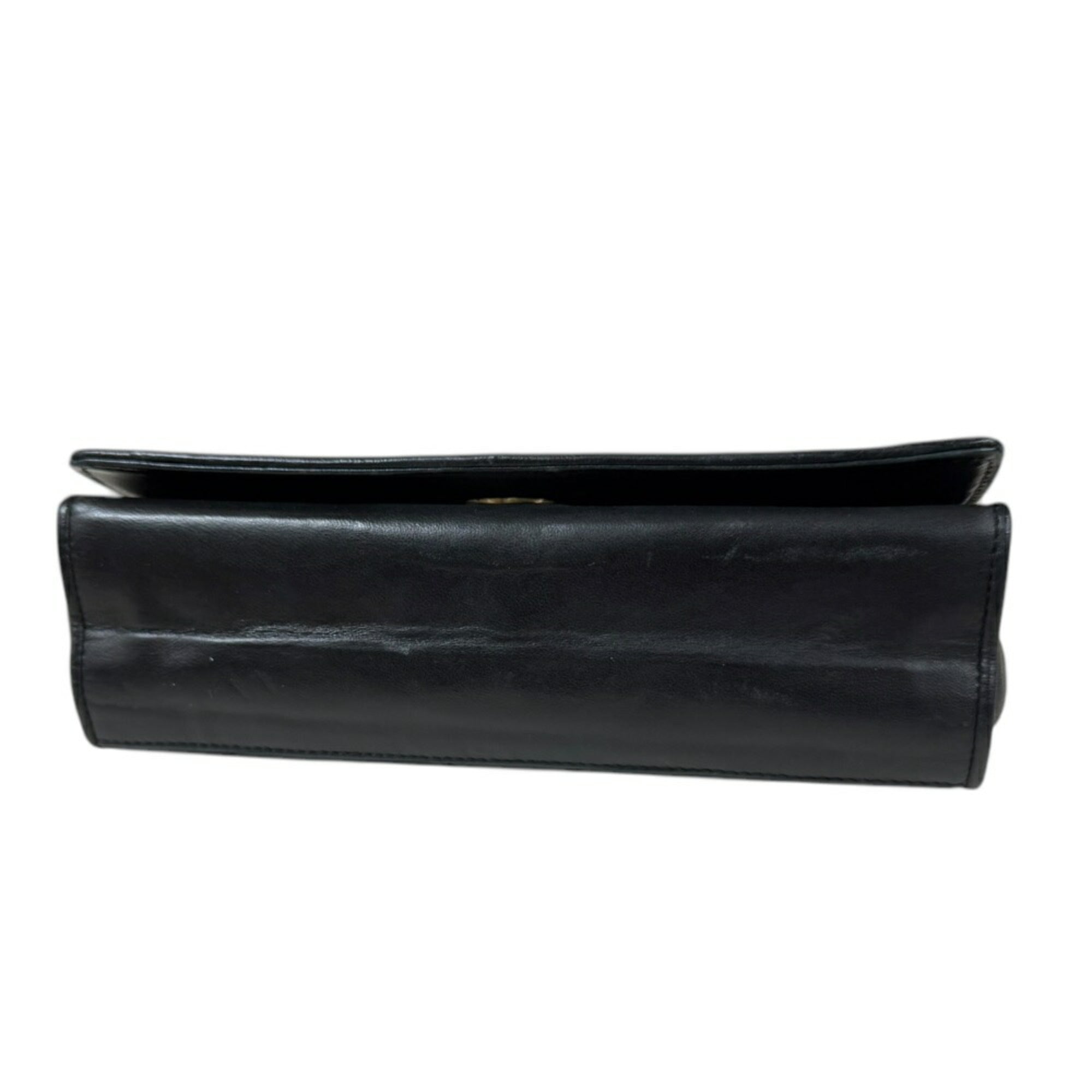 Chanel Black Leather Shoulder Bag (Pre-Owned)