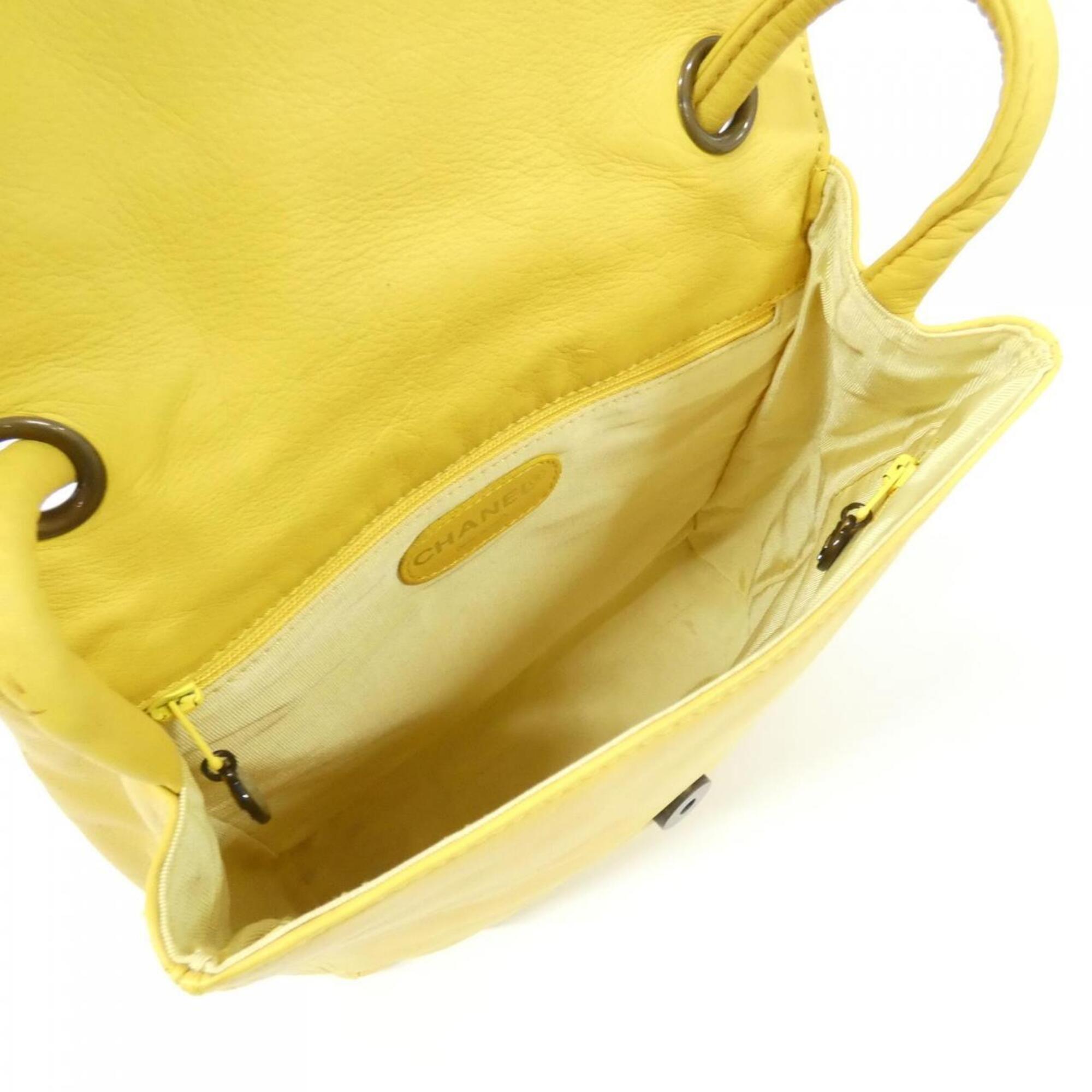 Chanel Yellow Leather Shoulder Bag (Pre-Owned)