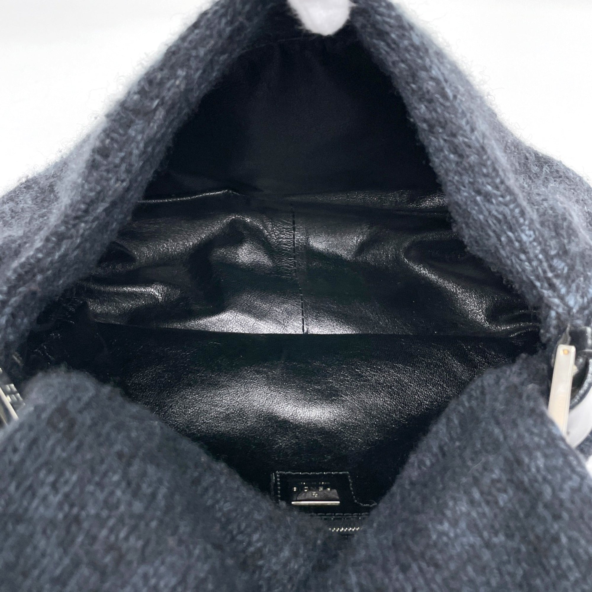 Fendi Black Navy Fabric Leather Shoulder Bag (Pre-Owned)