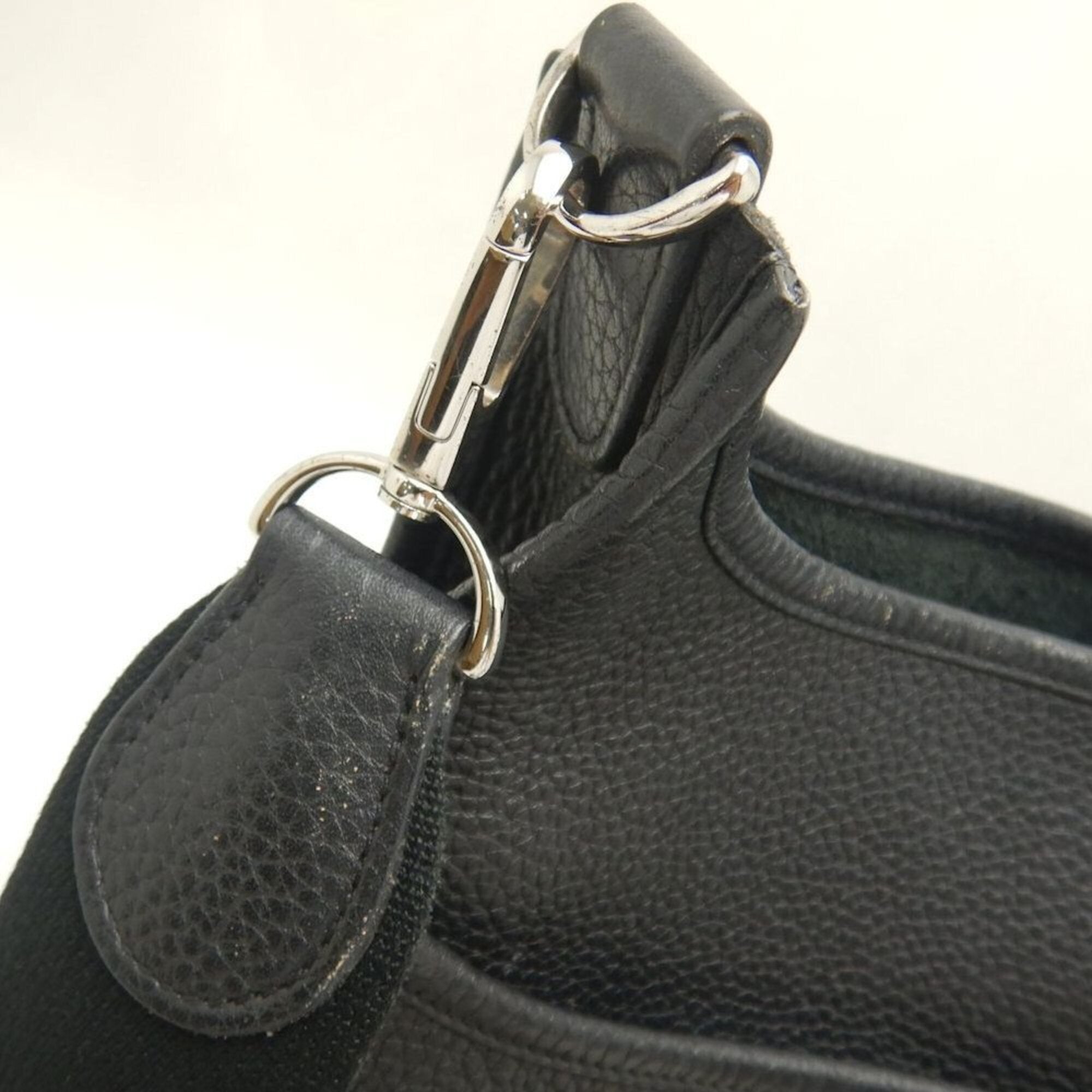 Hermes Evelyne Noir Taurillon Clemence Leather Shoulder Bag (Pre-Owned)