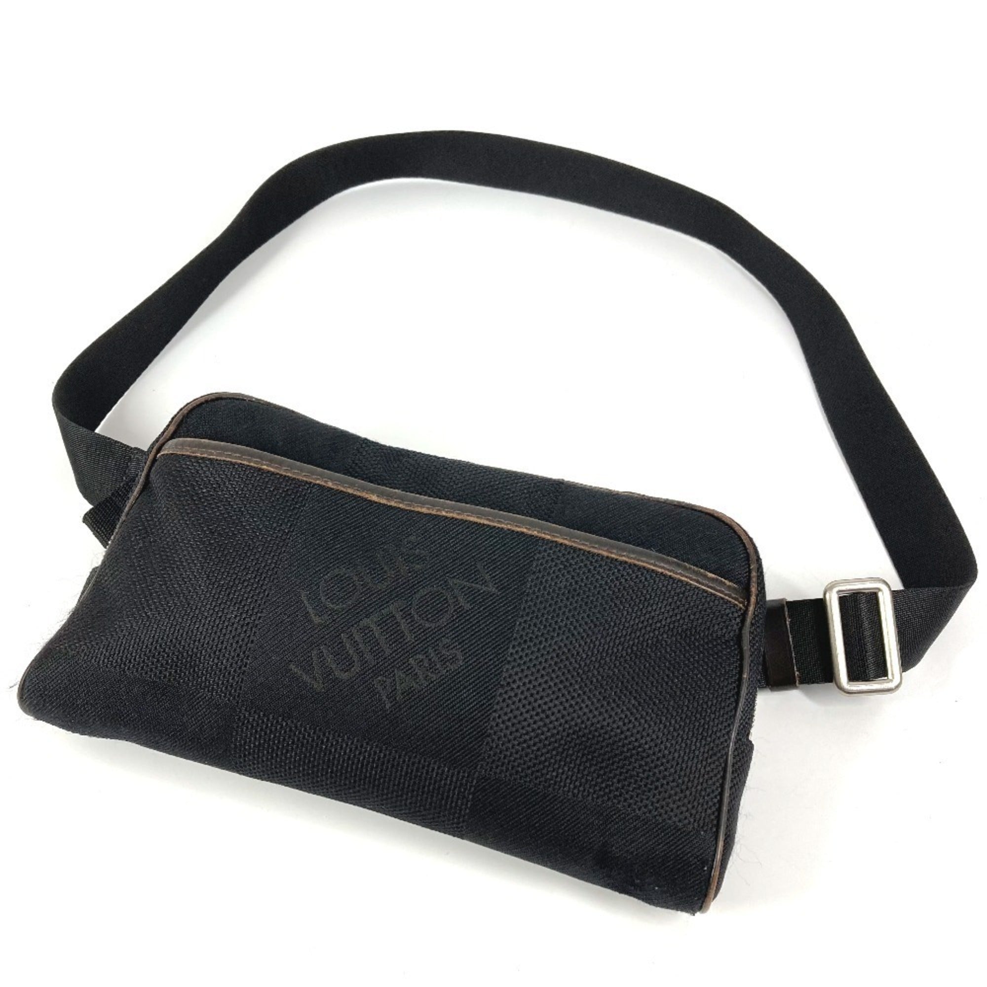 Louis Vuitton Black Damier Geant Shoulder Bag Sling Bag (Pre-Owned)