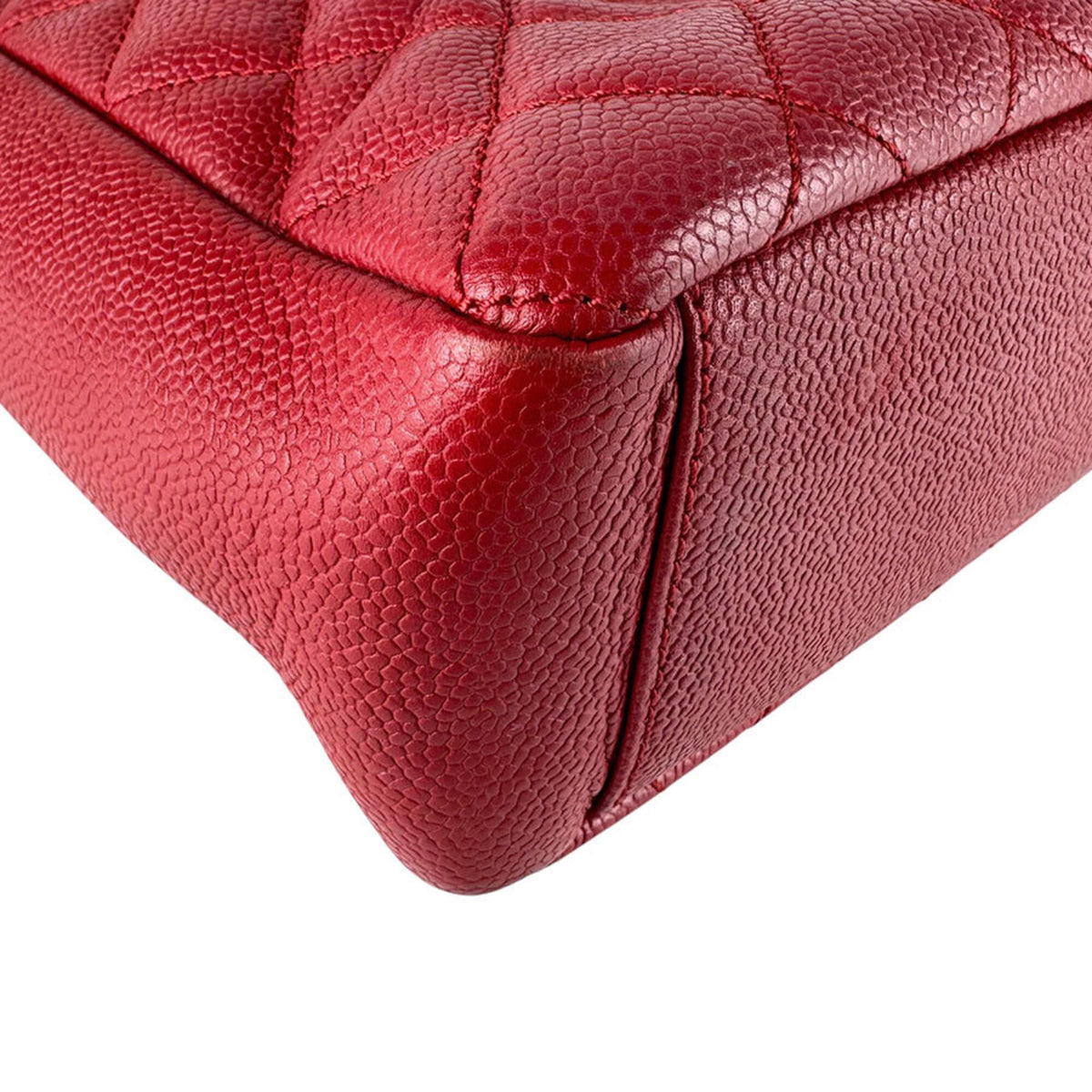 Chanel Red Color Grained Calfskin Handbag (Pre-Owned)