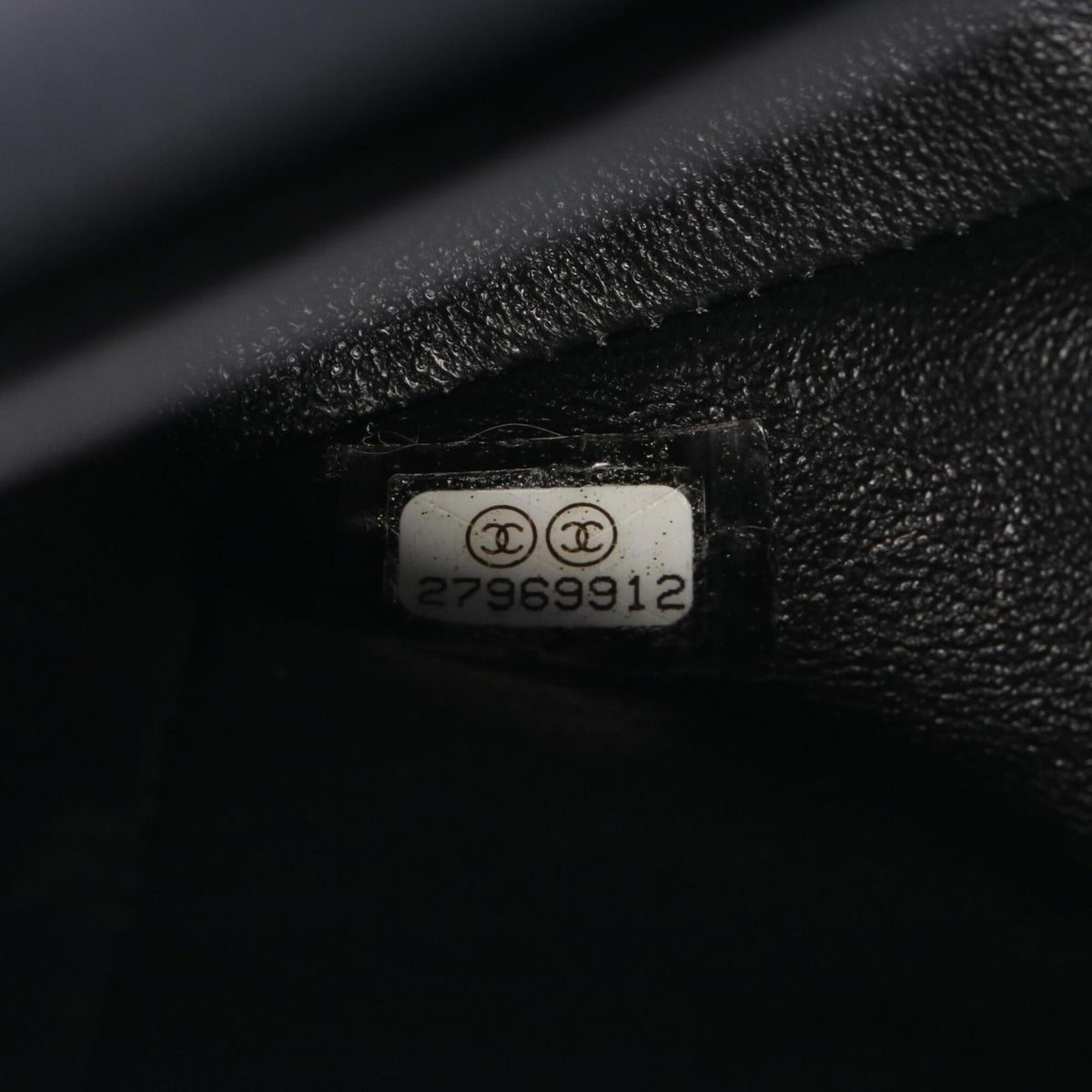 Chanel Black Grained Calfskin Handbag Shoulder Bag (Pre-Owned)