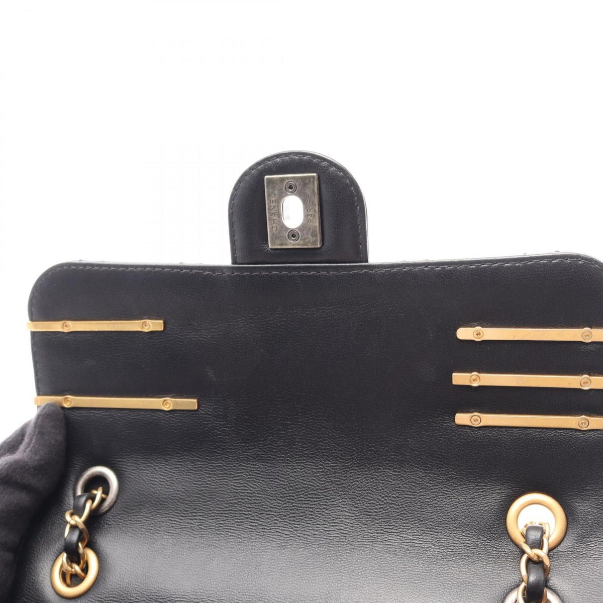 Chanel Matelasse Black Leather Handbag Shoulder Bag (Pre-Owned)