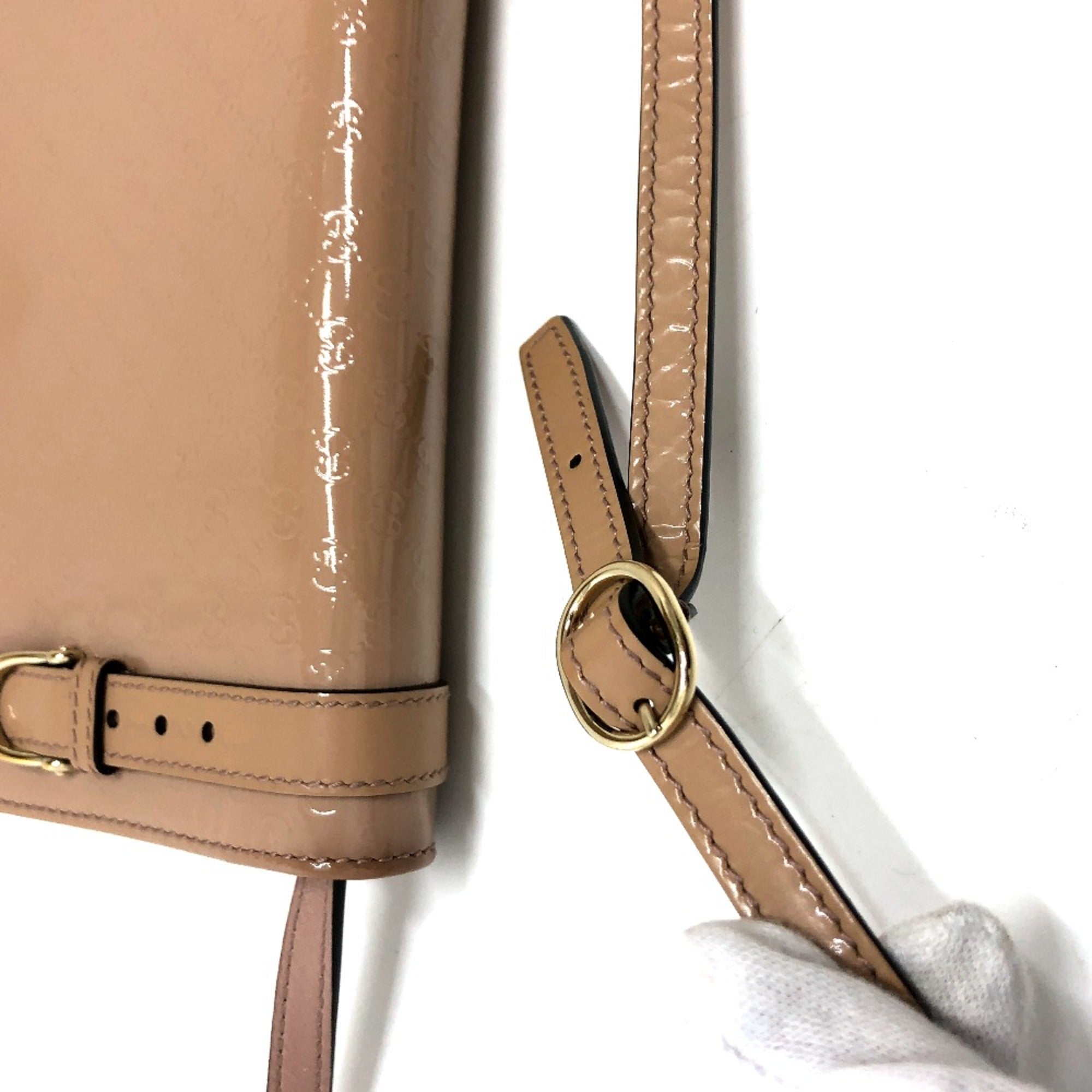Gucci Beige Patent Leather Shoulder Bag (Pre-Owned)