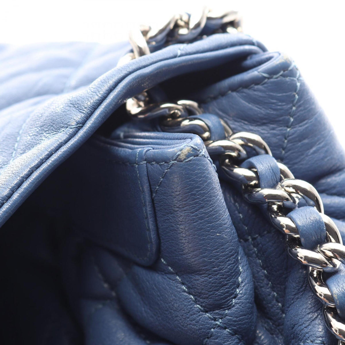 Chanel Matelasse Blue Leather Handbag Shoulder Bag (Pre-Owned)