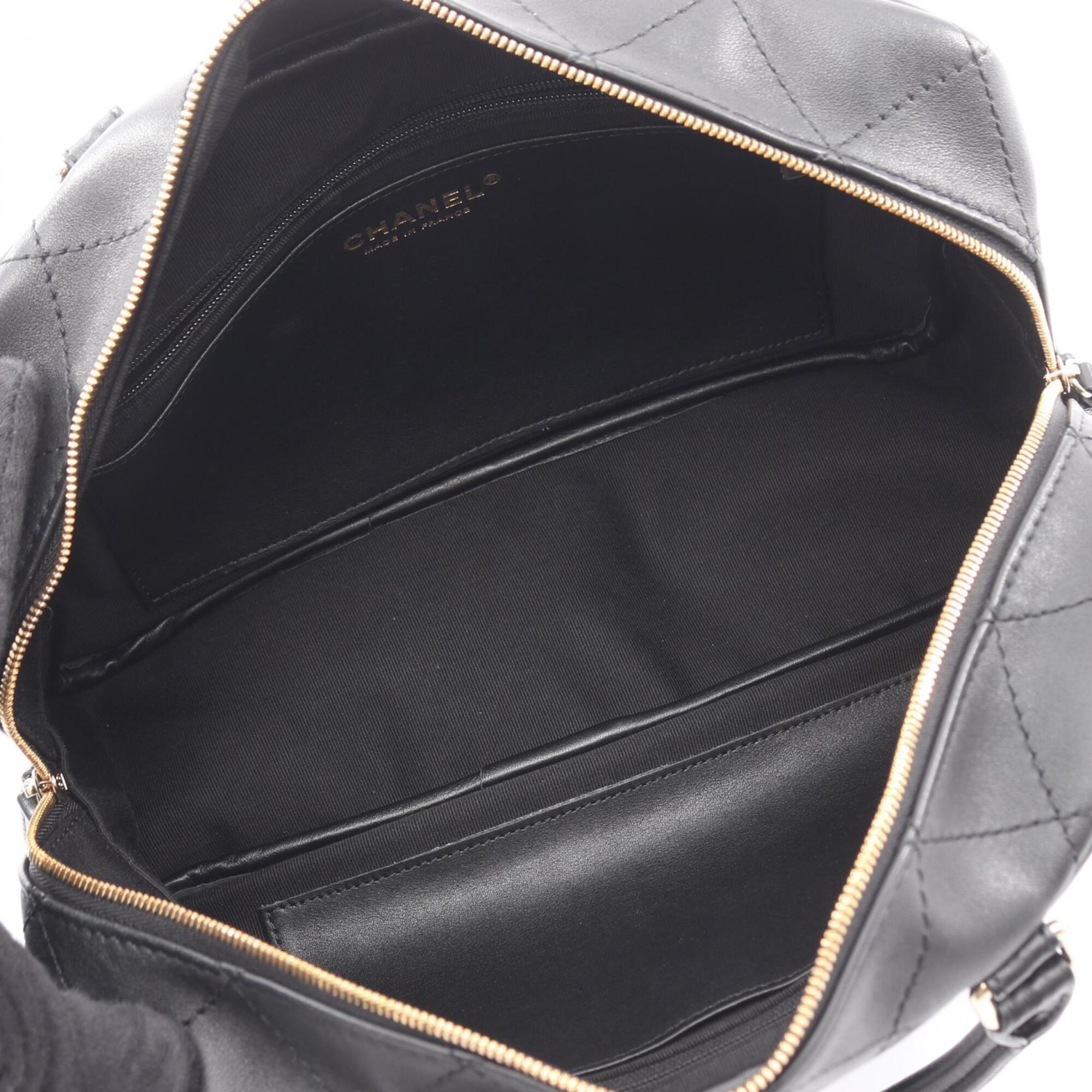 Chanel Black Leather Handbag (Pre-Owned)