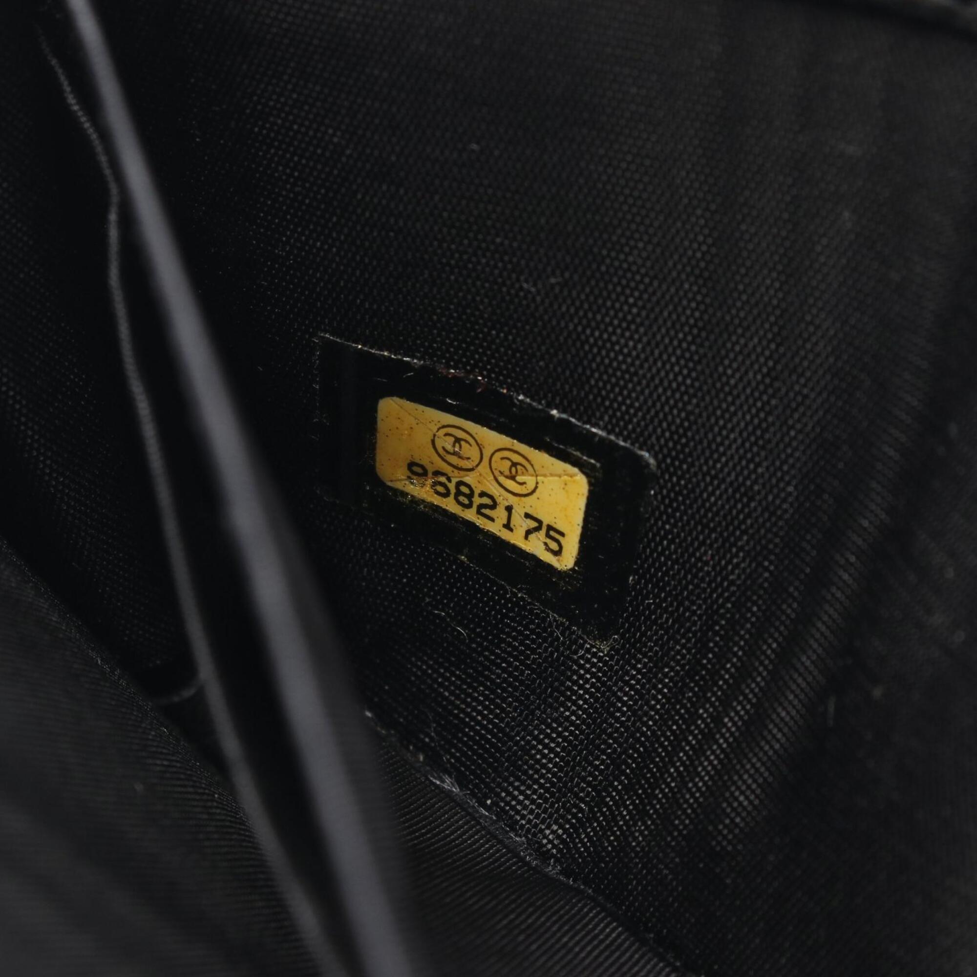 Chanel Black Grained Calfskin Long Wallet (Bi-Fold) (Pre-Owned)