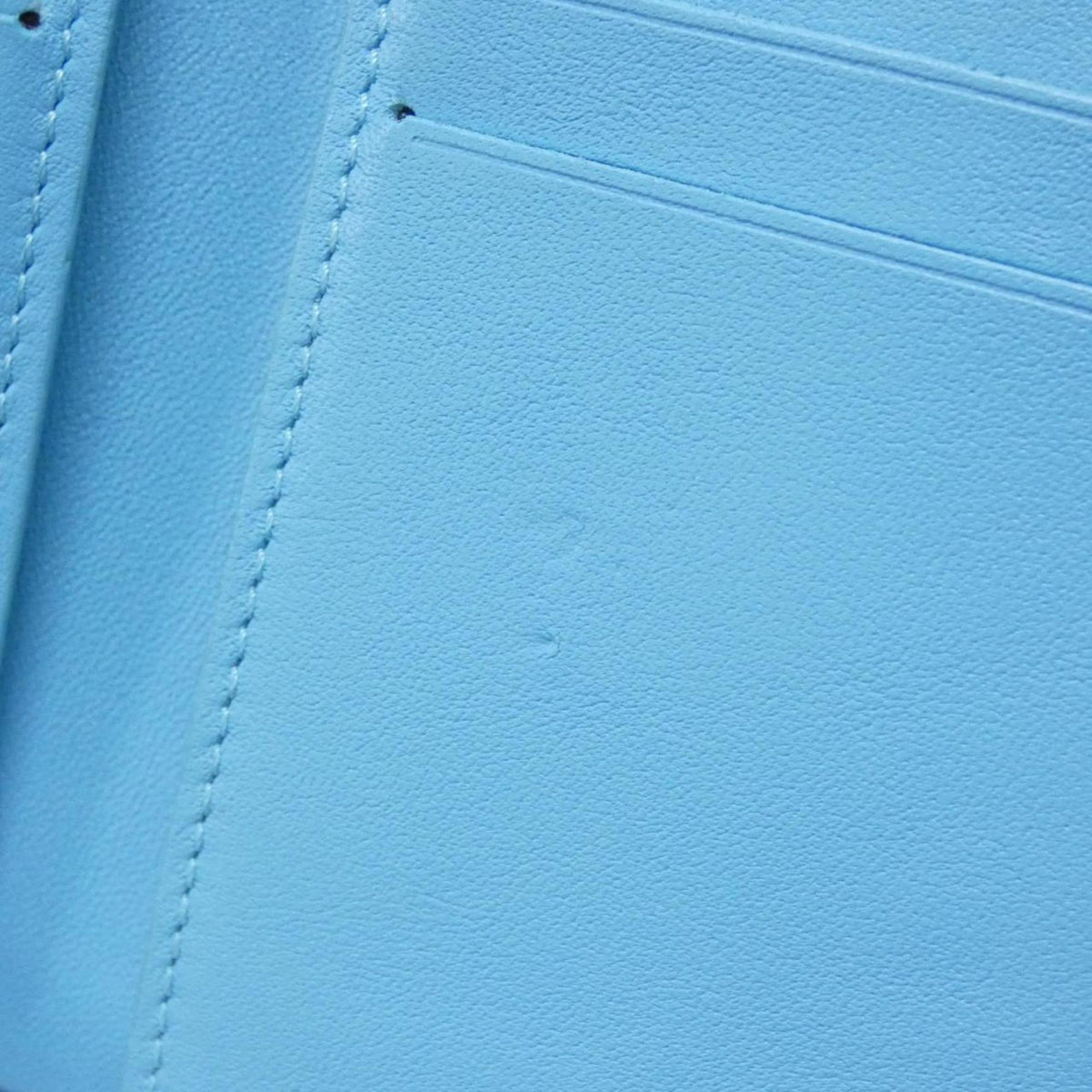 Louis Vuitton Leather Wallet (Bi-Fold) (Pre-Owned)