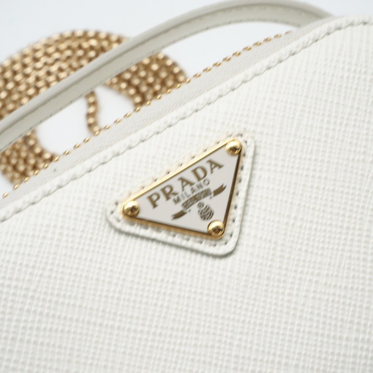 Prada Saffiano White Saffiano Pouch Shoulder Bag (Pre-Owned)