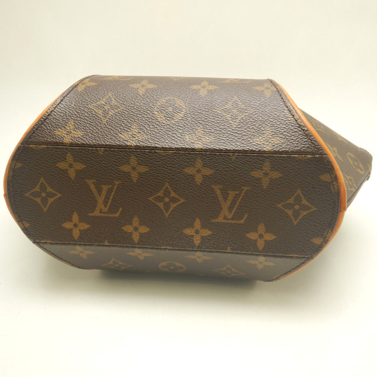 Louis Vuitton Brown Monogram Monogram Canvas Handbag (Pre-Owned)
