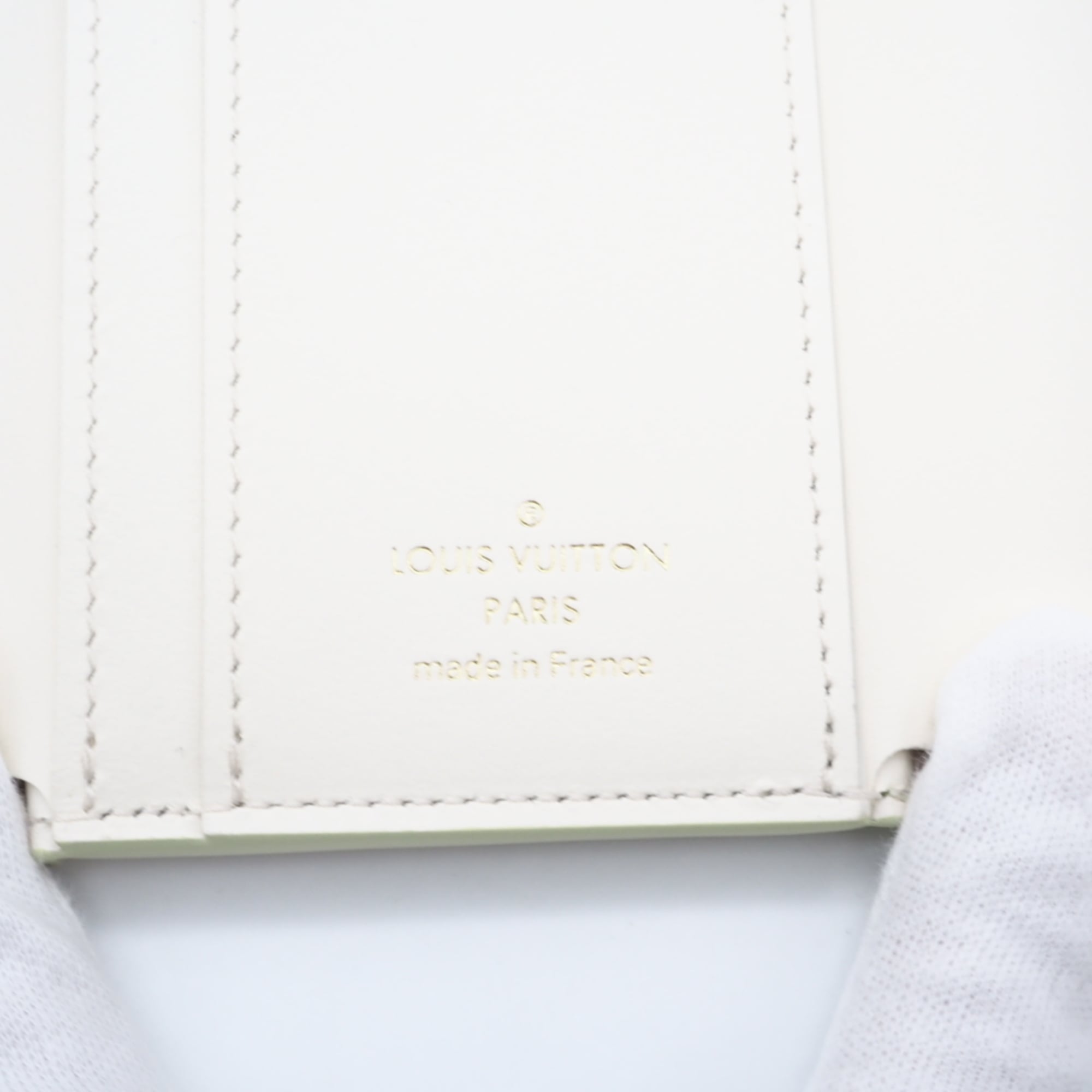 Louis Vuitton Green White Leather Wallet (Tri-Fold) (Pre-Owned)
