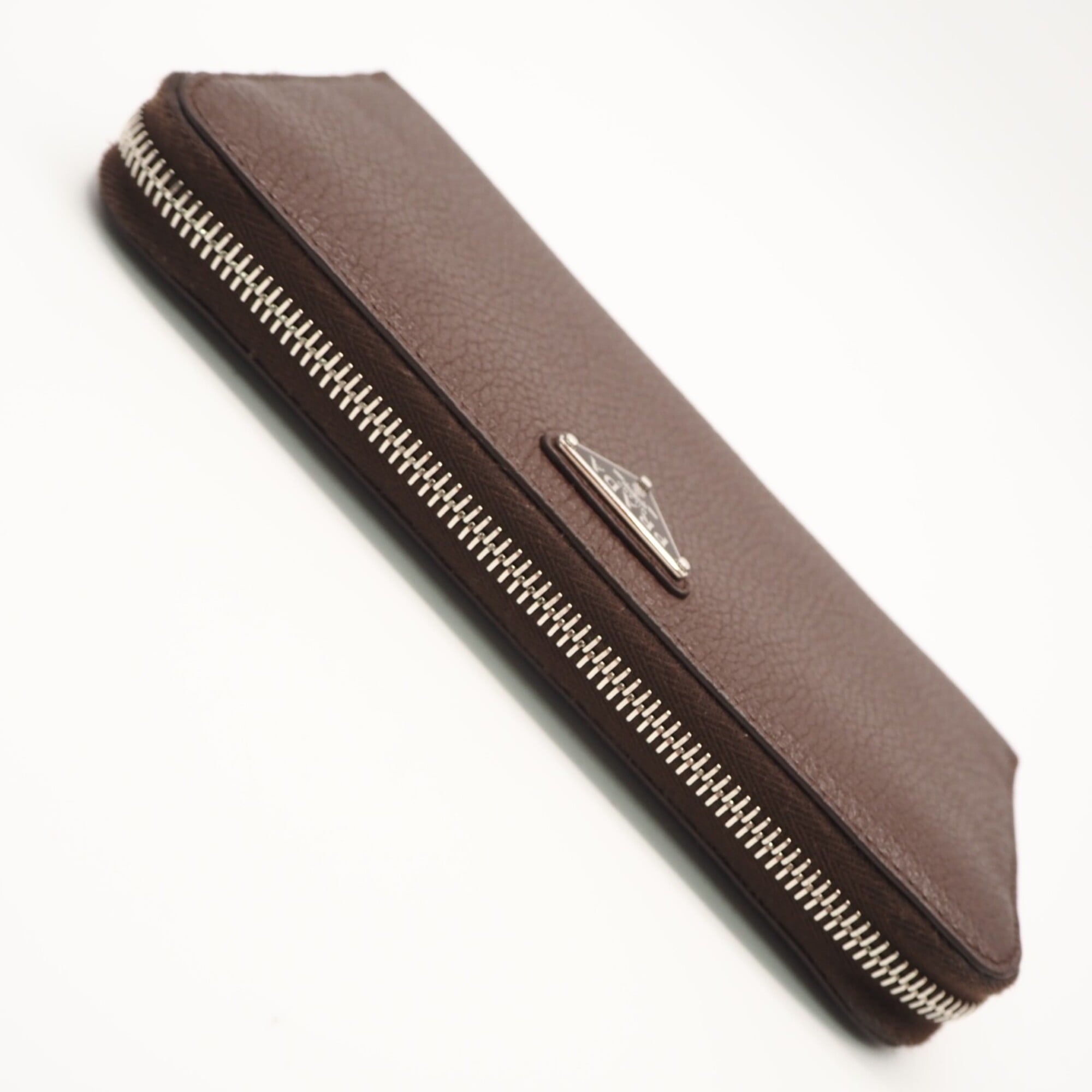 Prada Brown Leather Long Wallet (Bi-Fold) (Pre-Owned)