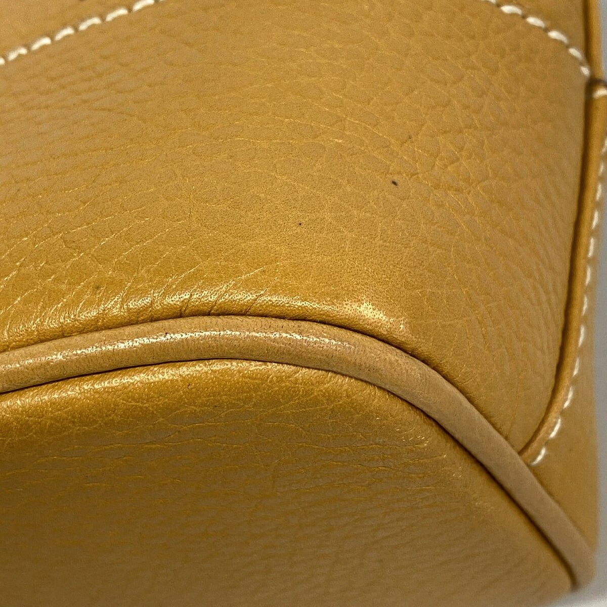 Fendi Light Brown Leather Tote Bag (Pre-Owned)