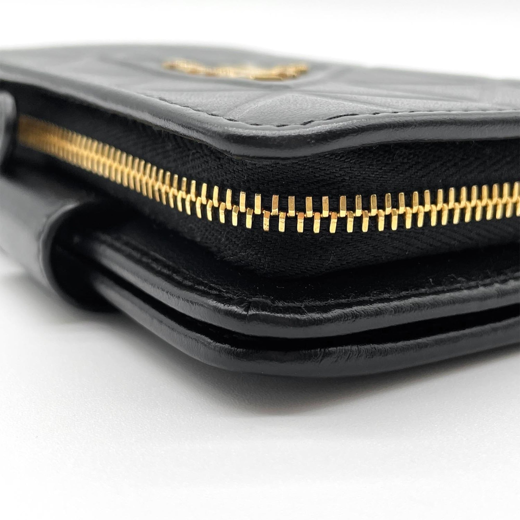 Prada Black Leather Wallet (Bi-Fold) (Pre-Owned)