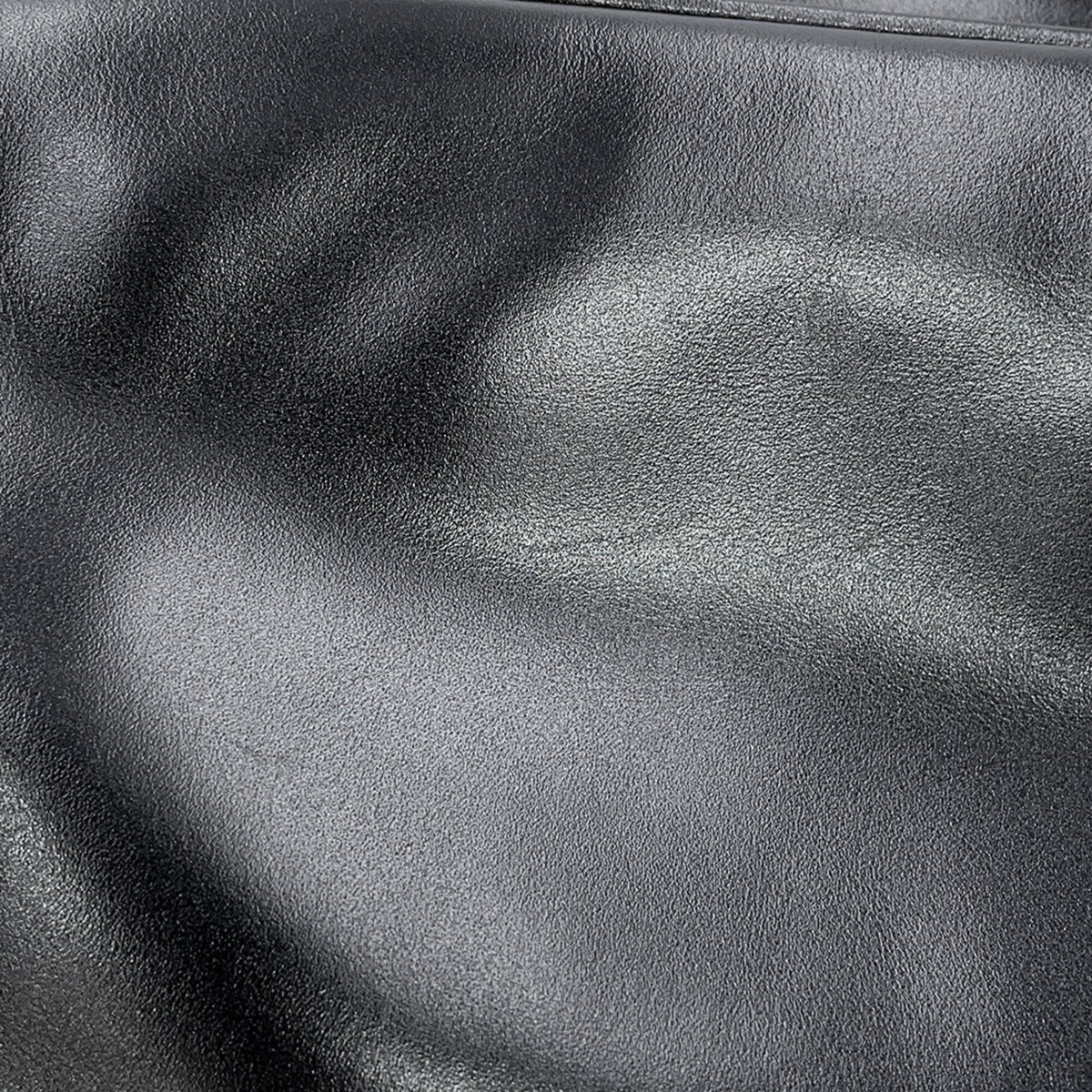 Louis Vuitton Noir Leather Handbag (Pre-Owned)