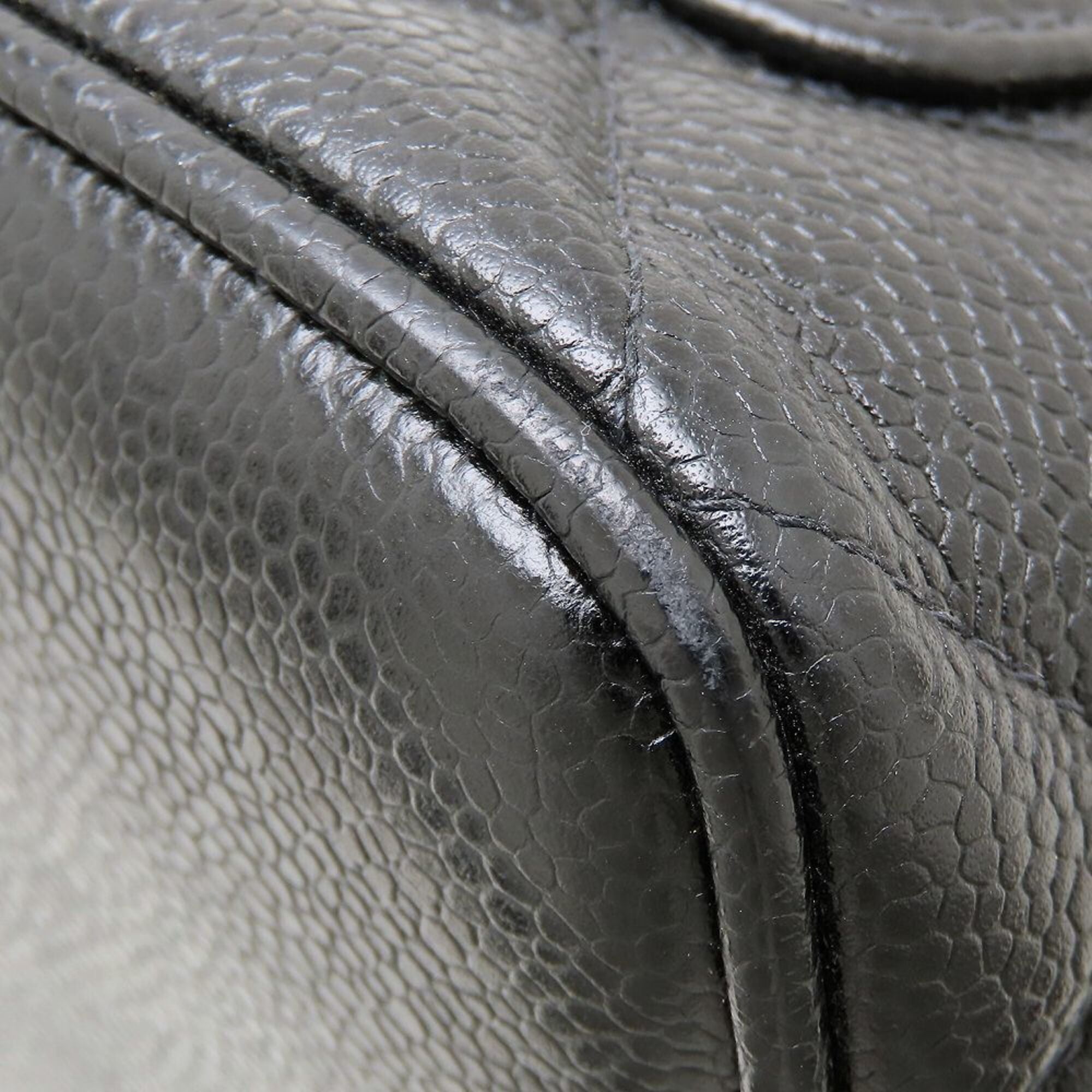 Chanel Black Grained Calfskin Tote Bag (Pre-Owned)