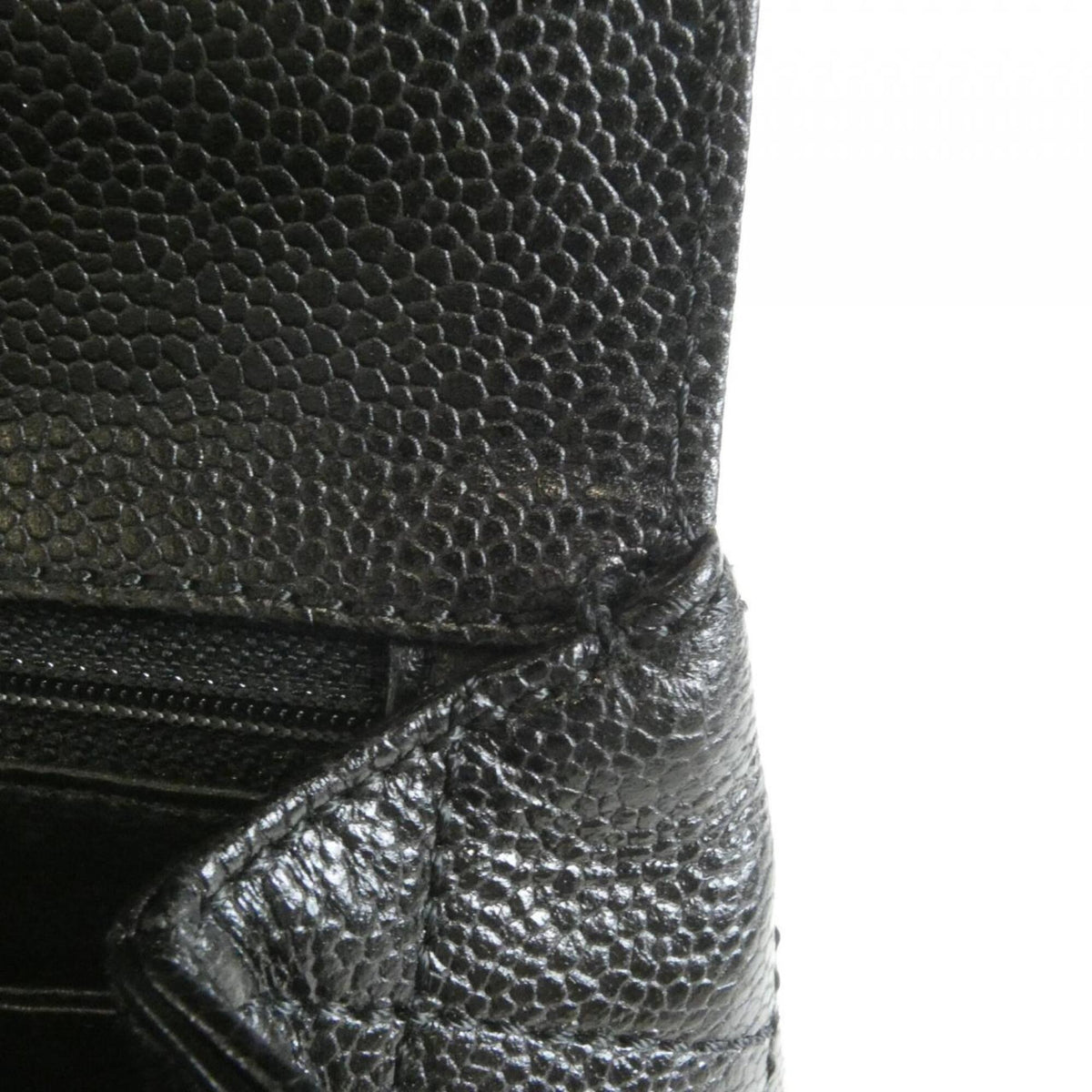 Chanel Black Grained Calfskin Handbag (Pre-Owned)