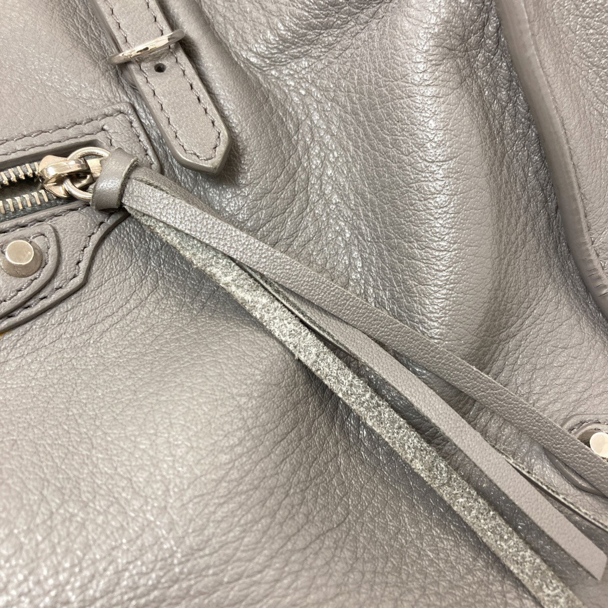 Balenciaga Gray Leather Handbag (Pre-Owned)