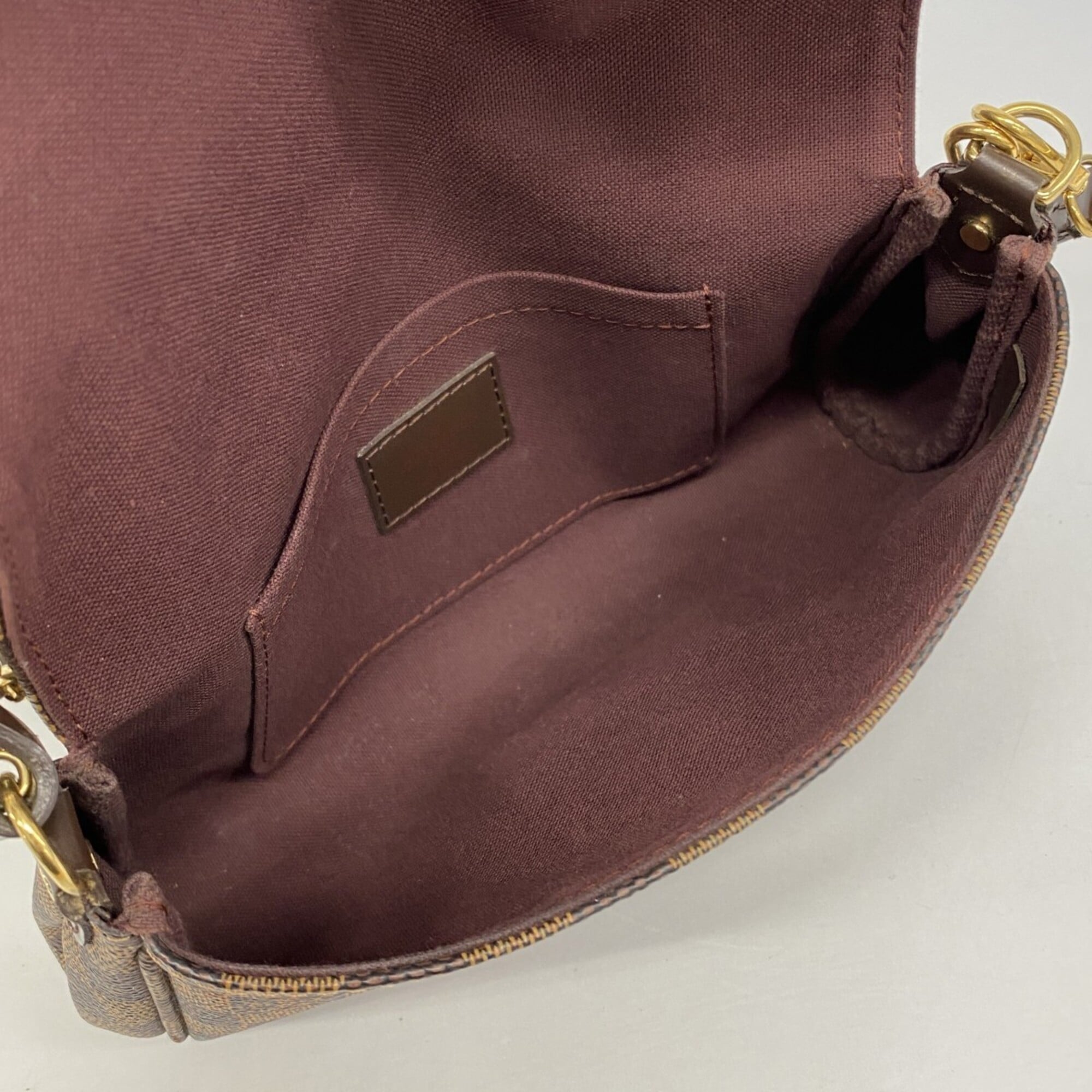 Louis Vuitton Ebene Handbag (Pre-Owned)