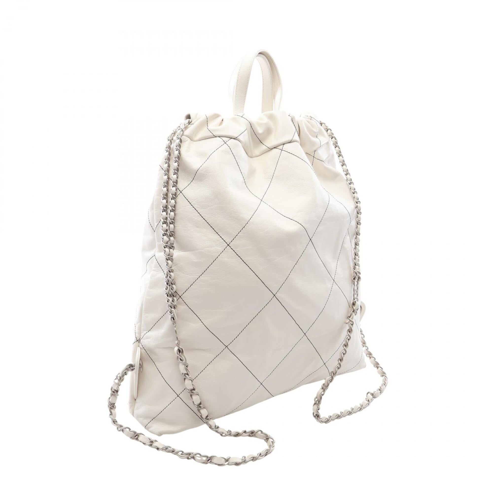 Chanel White Leather Backpack (Pre-Owned)