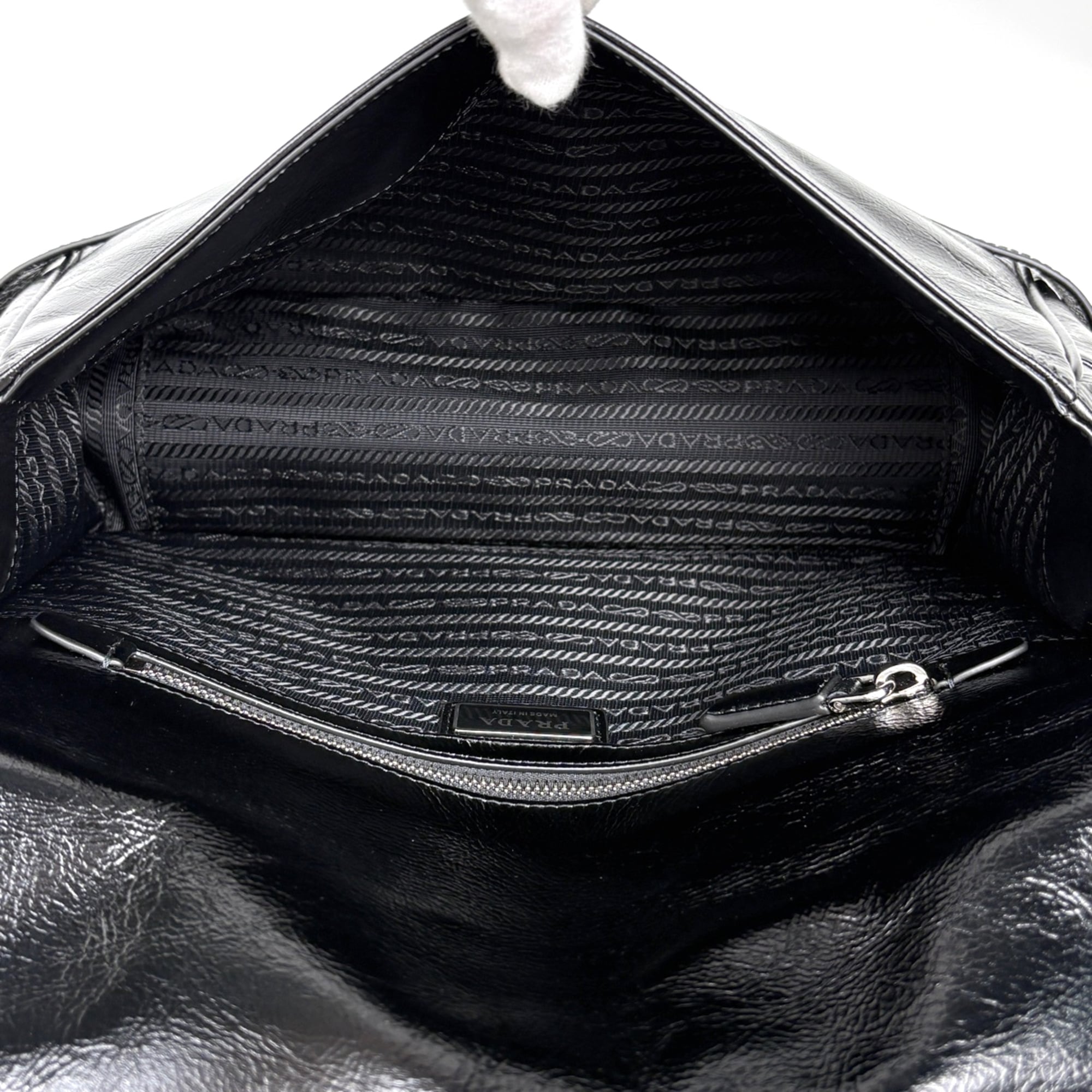 Prada Black Leather Shoulder Bag (Pre-Owned)
