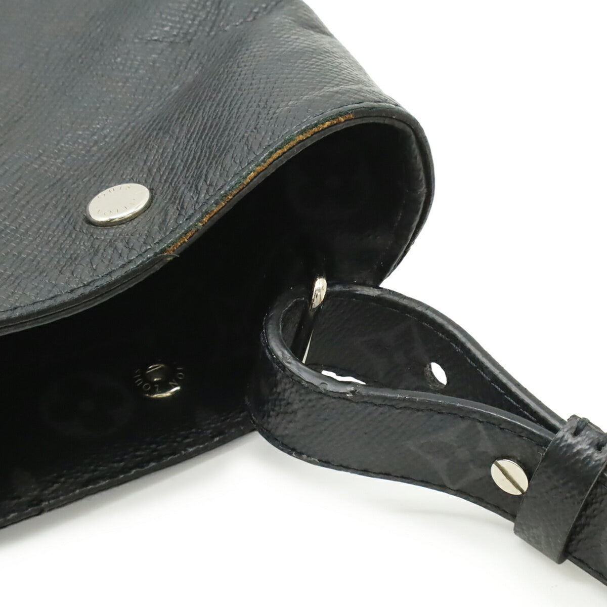 Louis Vuitton Monogram Eclipse Noir Monogram Eclipse Taiga Leather Shoulder Bag Tote Bag (Pre-Owned)