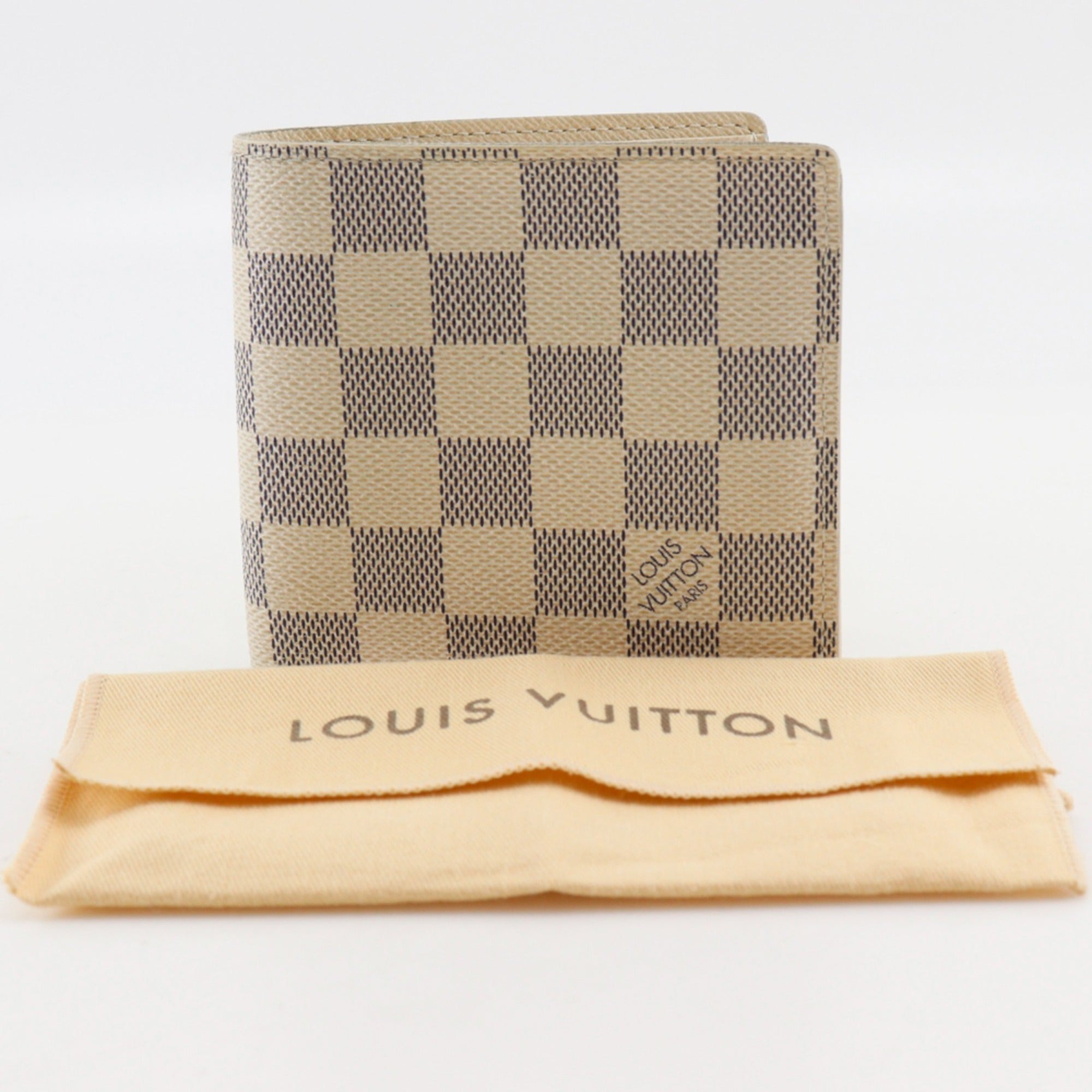 Louis Vuitton Damier Azur White Damier Azur Wallet (Bi-Fold) (Pre-Owned)