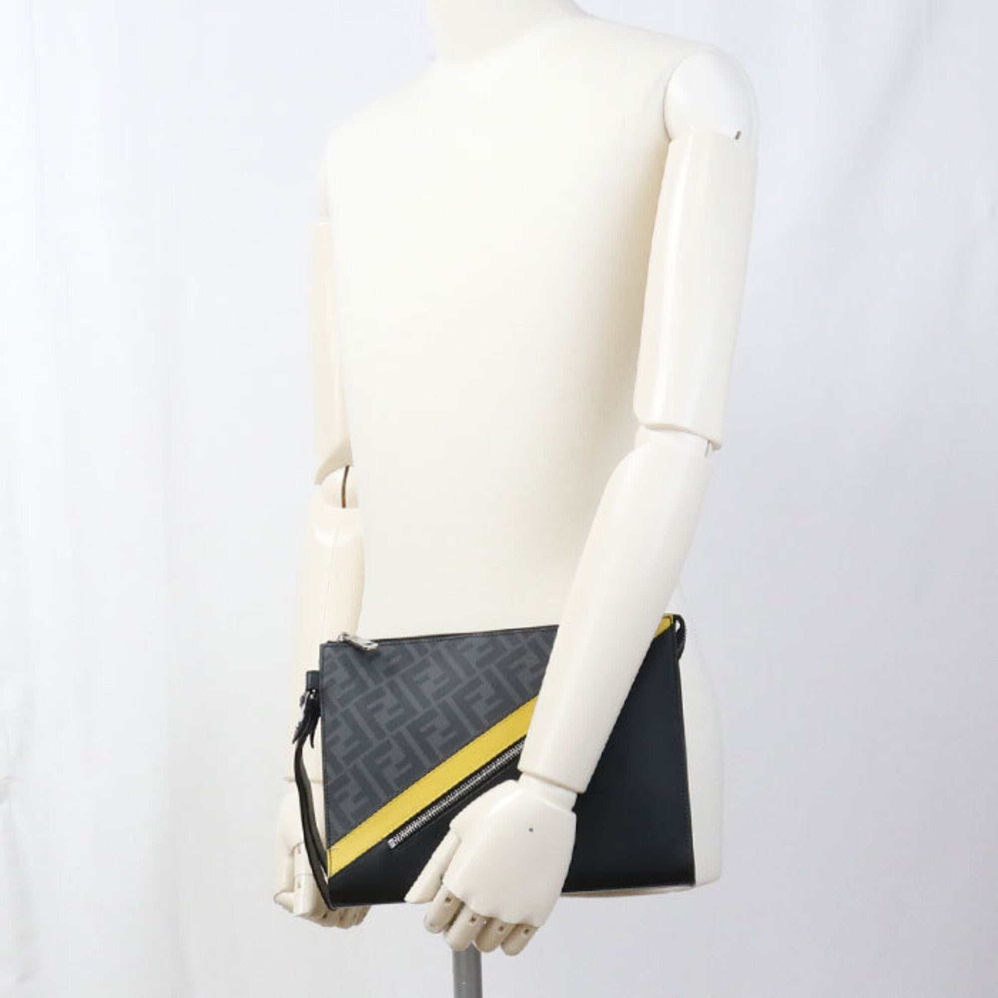 Fendi Black Pvc Leather Clutch Bag (Pre-Owned)