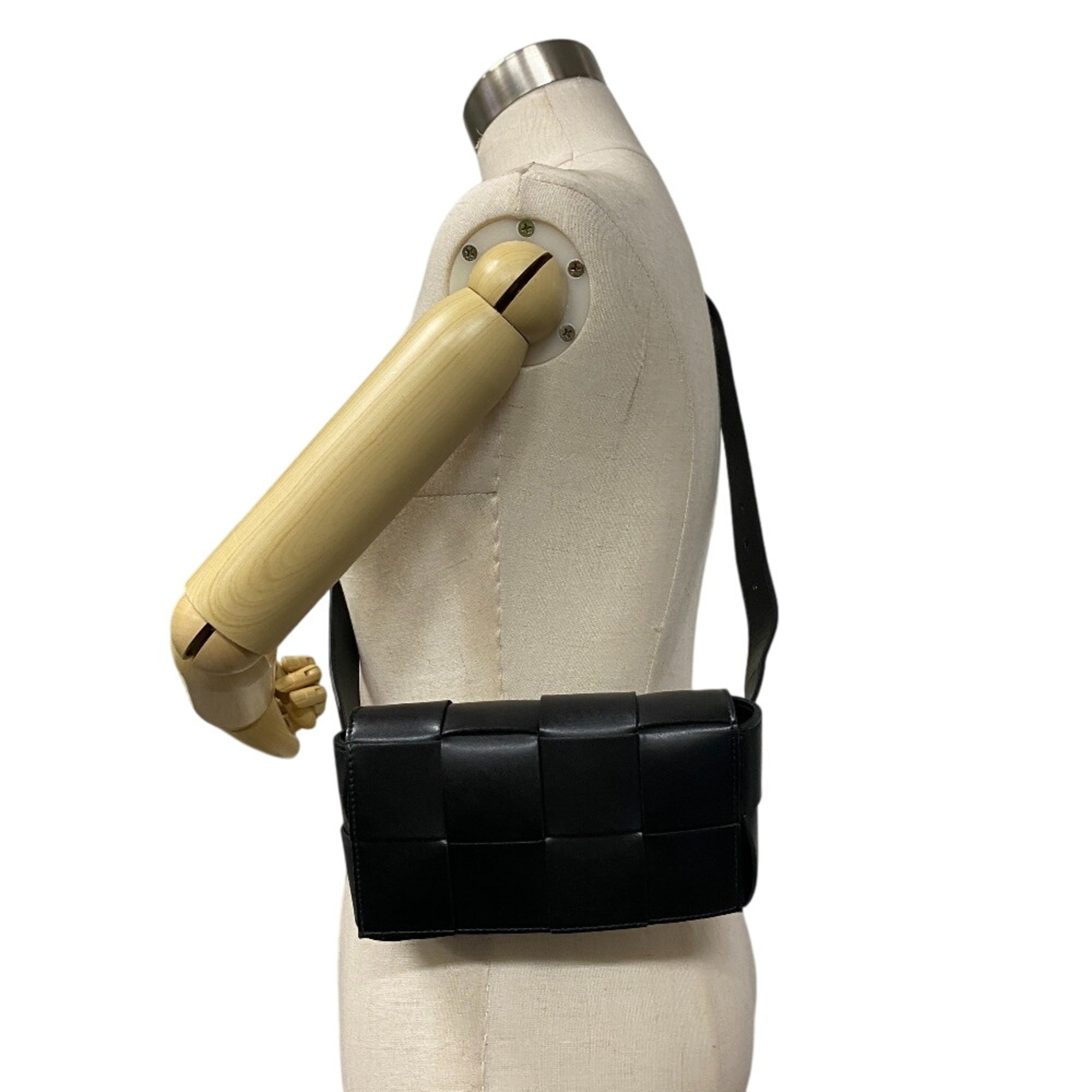 Bottega Veneta Black Leather (Pre-Owned)