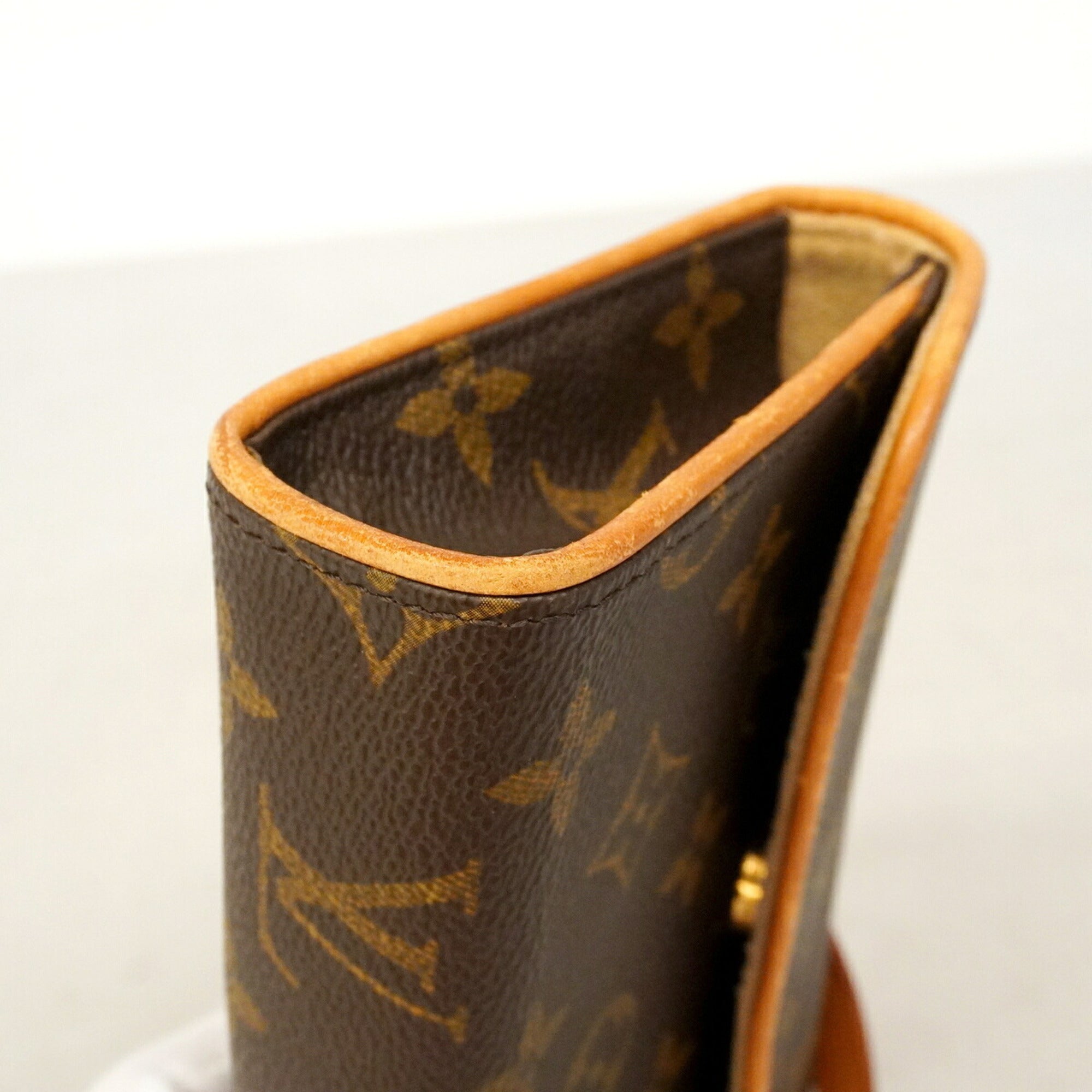 Louis Vuitton Brown Fanny Pack (Pre-Owned)