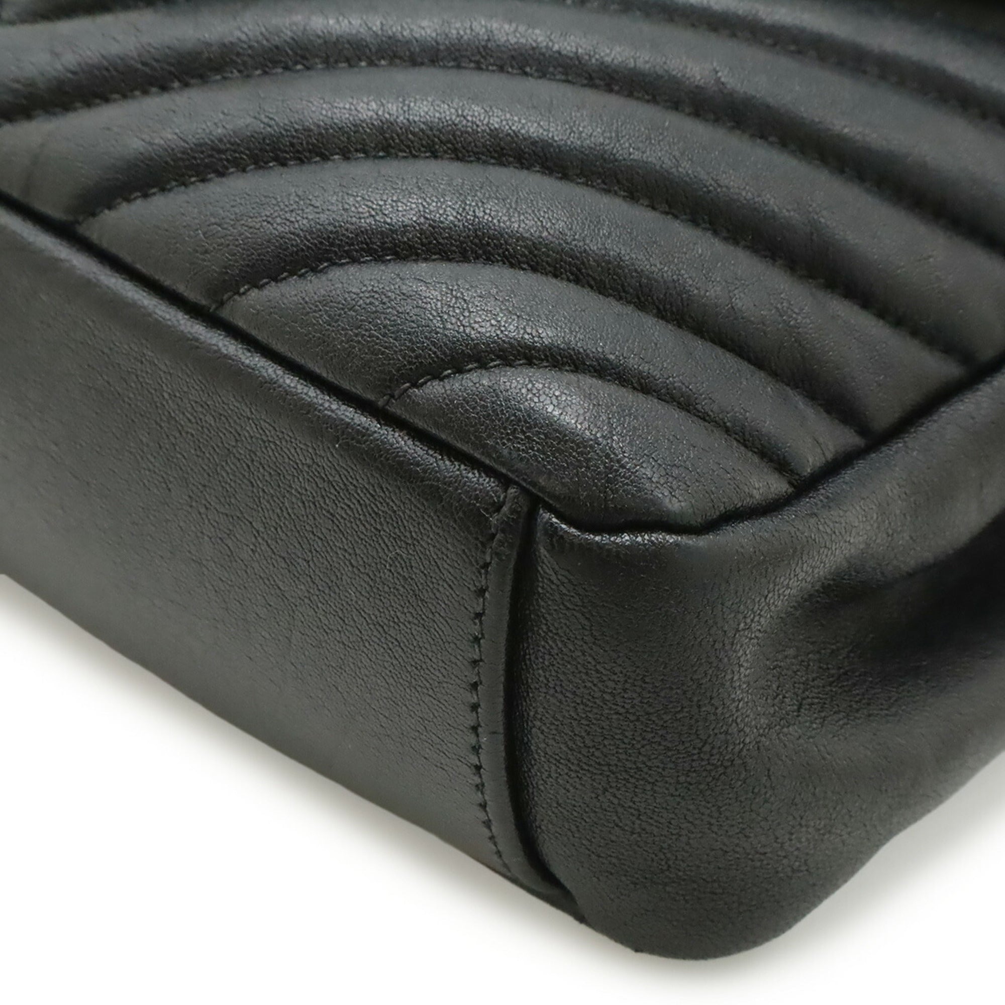 Yves Saint Laurent Black Leather Handbag Shoulder Bag (Pre-Owned)