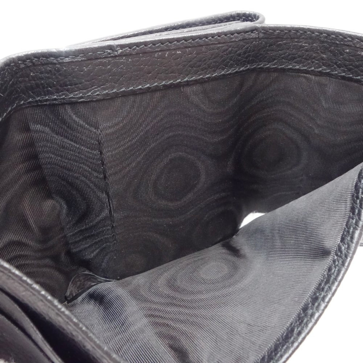 Gucci Black Leather Wallet (Tri-Fold) (Pre-Owned)