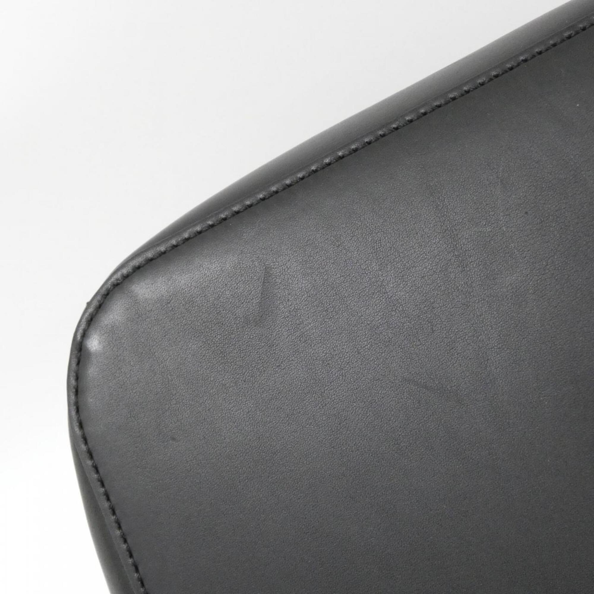 Loewe Black Leather Shoulder Bag (Pre-Owned)