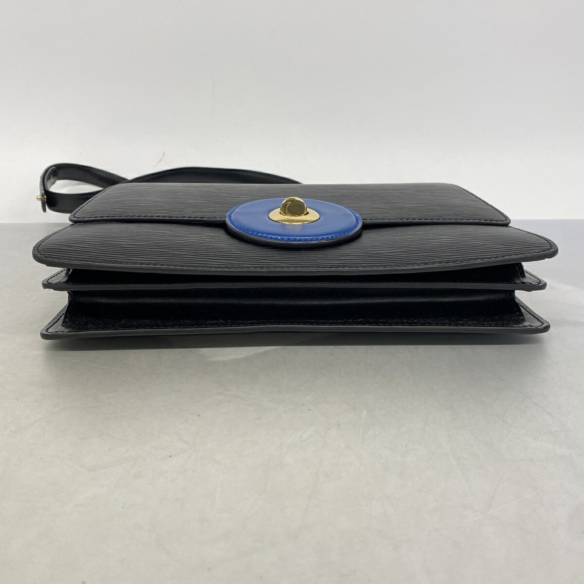 Louis Vuitton Blue Noir Shoulder Bag (Pre-Owned)