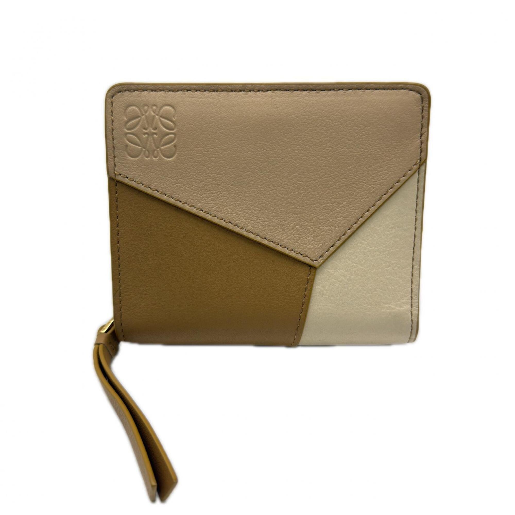 Loewe Beige Leather Wallet (Bi-Fold) (Pre-Owned)