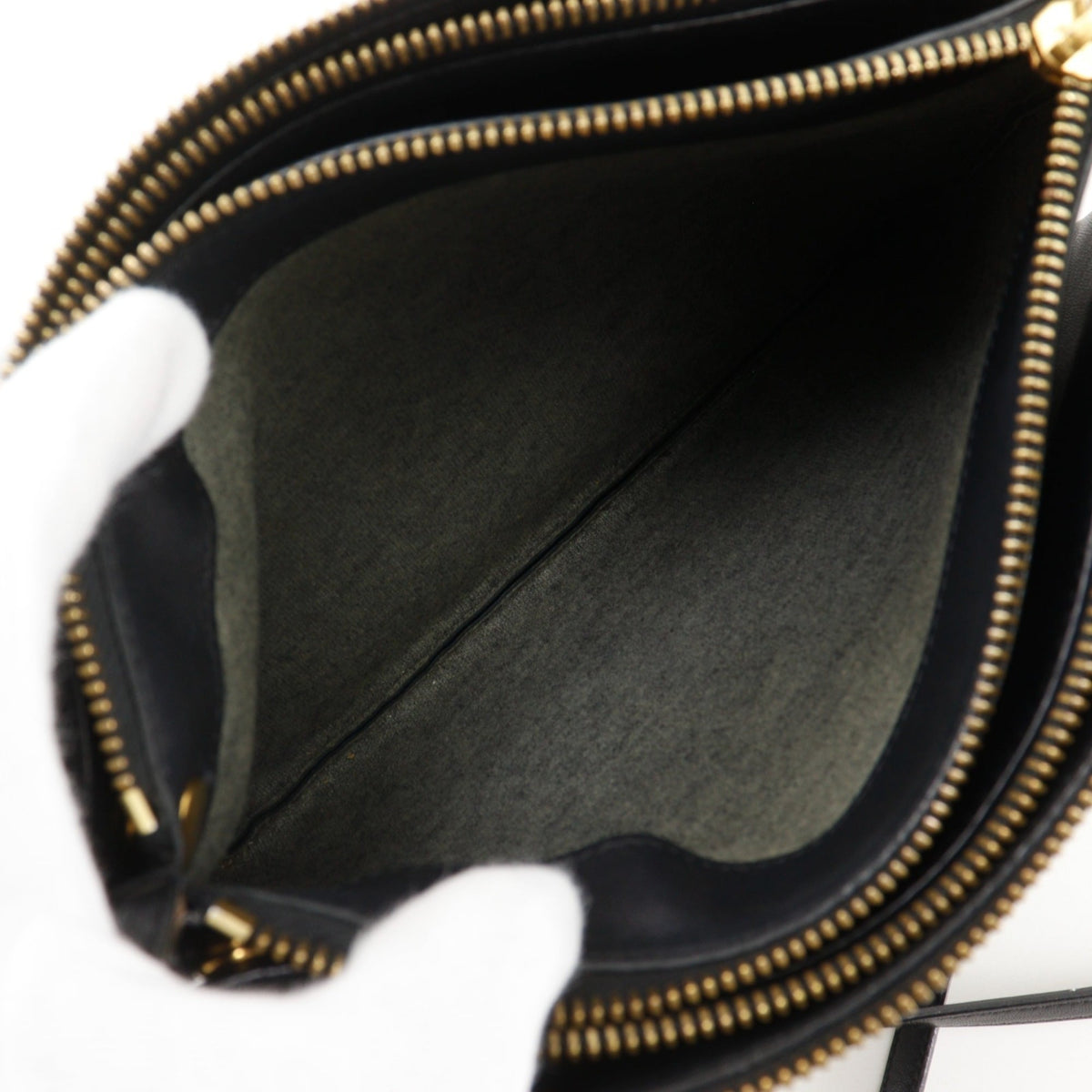 Celine Black Leather Shoulder Bag (Pre-Owned)