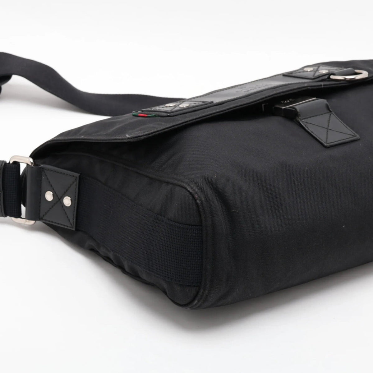 Gucci Black Leather Canvas Messenger Bag Shoulder Bag (Pre-Owned)