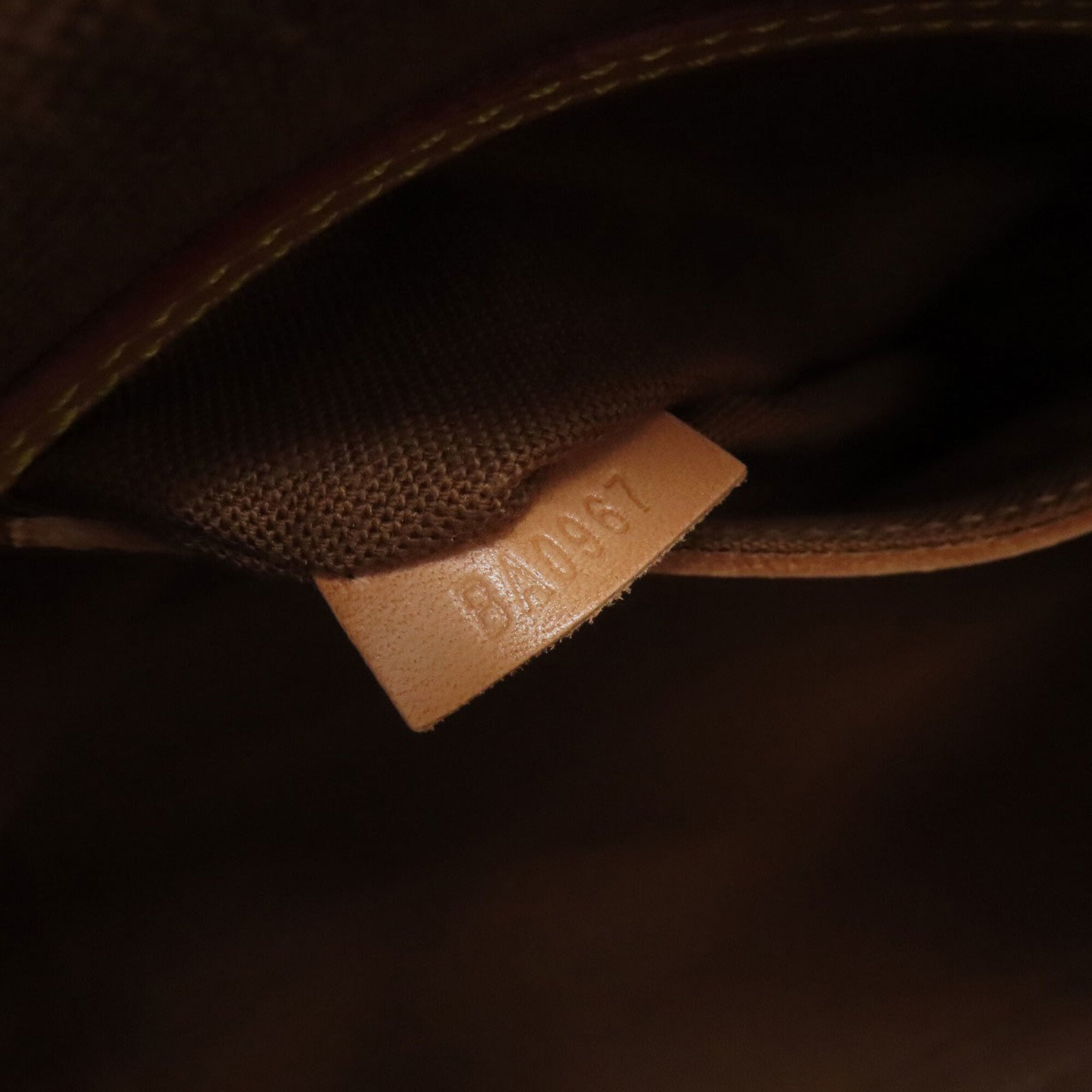Louis Vuitton Brown Monogram Monogram Handbag (Pre-Owned)