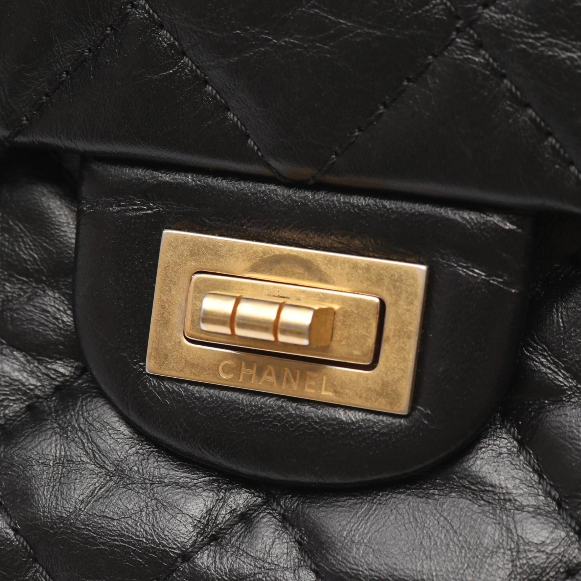 Chanel Black Leather Handbag Shoulder Bag (Pre-Owned)