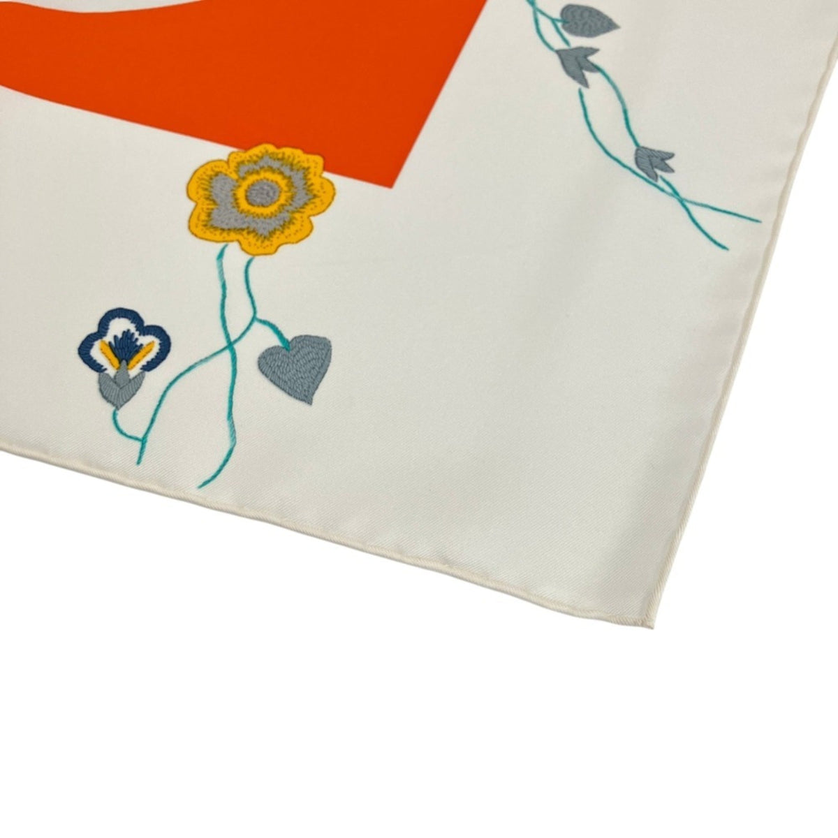Hermes Orange White Silk (Pre-Owned)