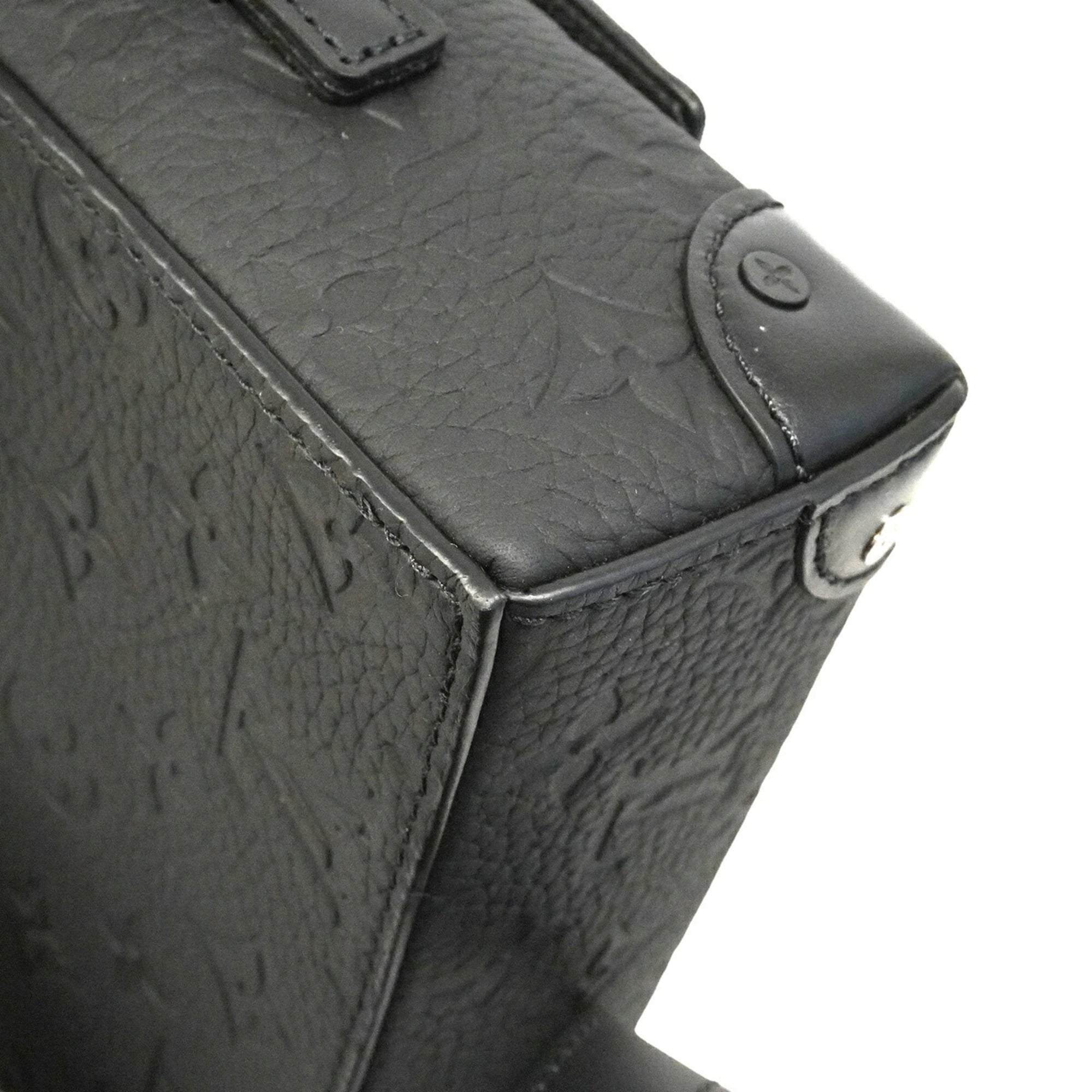 Louis Vuitton Noir Shoulder Bag (Pre-Owned)