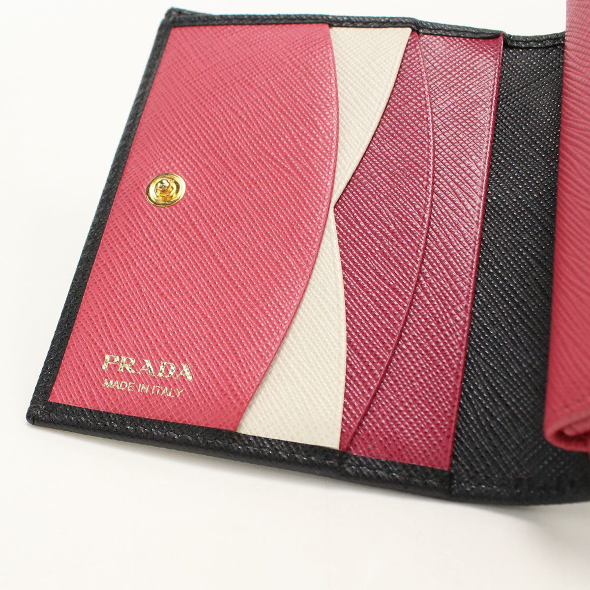 Prada Black Leather Wallet (Bi-Fold) (Pre-Owned)