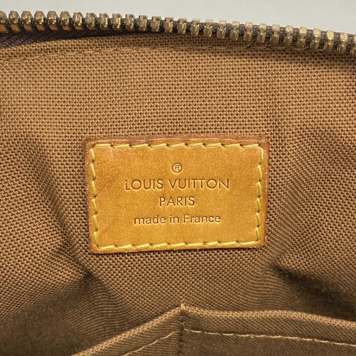 Louis Vuitton Brown Handbag (Pre-Owned)