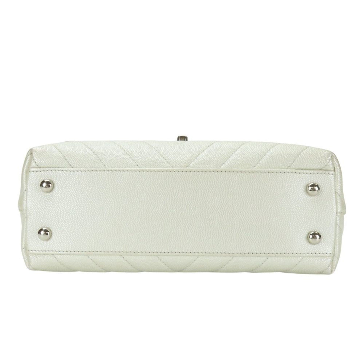 Chanel Pearl White Grained Calfskin Handbag (Pre-Owned)