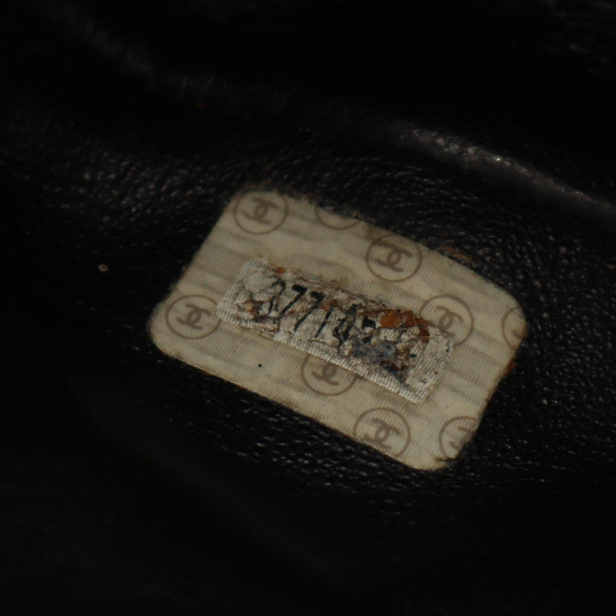 Chanel Black Leather Backpack Handbag (Pre-Owned)