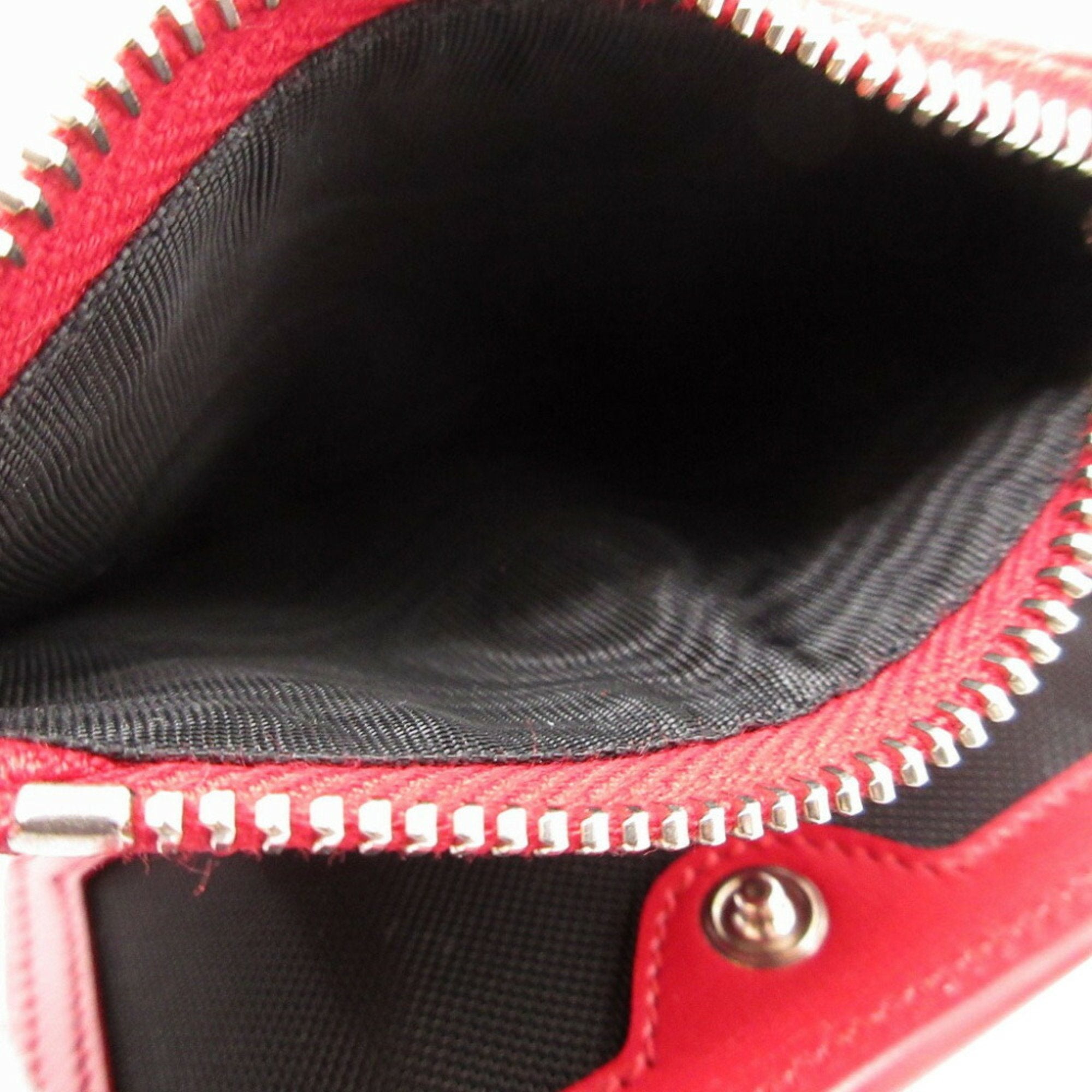 Yves Saint Laurent Red Color Leather Wallet (Tri-Fold) (Pre-Owned)